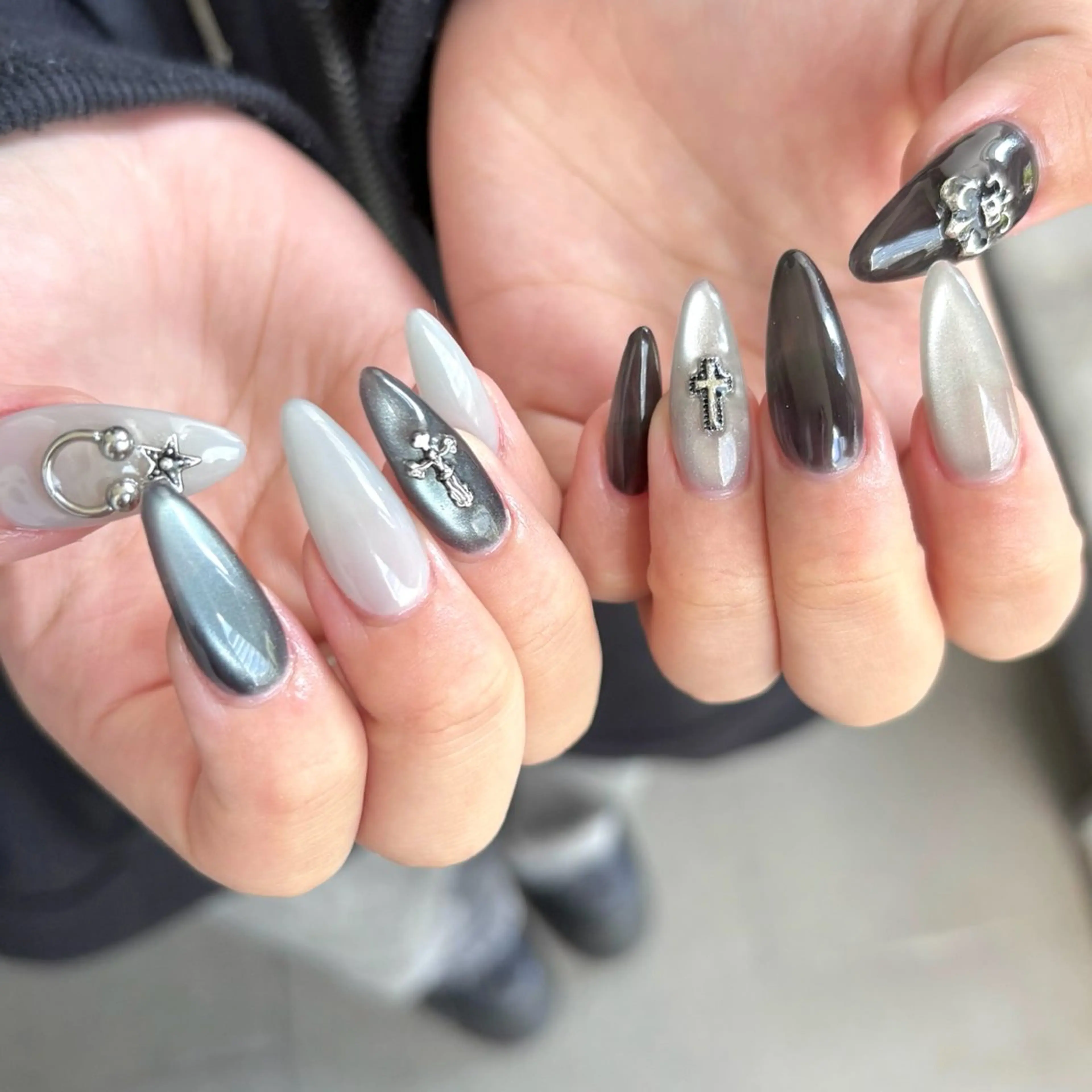 ネイル ネイルエルーシェ所属・Manatsu🌻 立川ネイリストのネイルデザイン