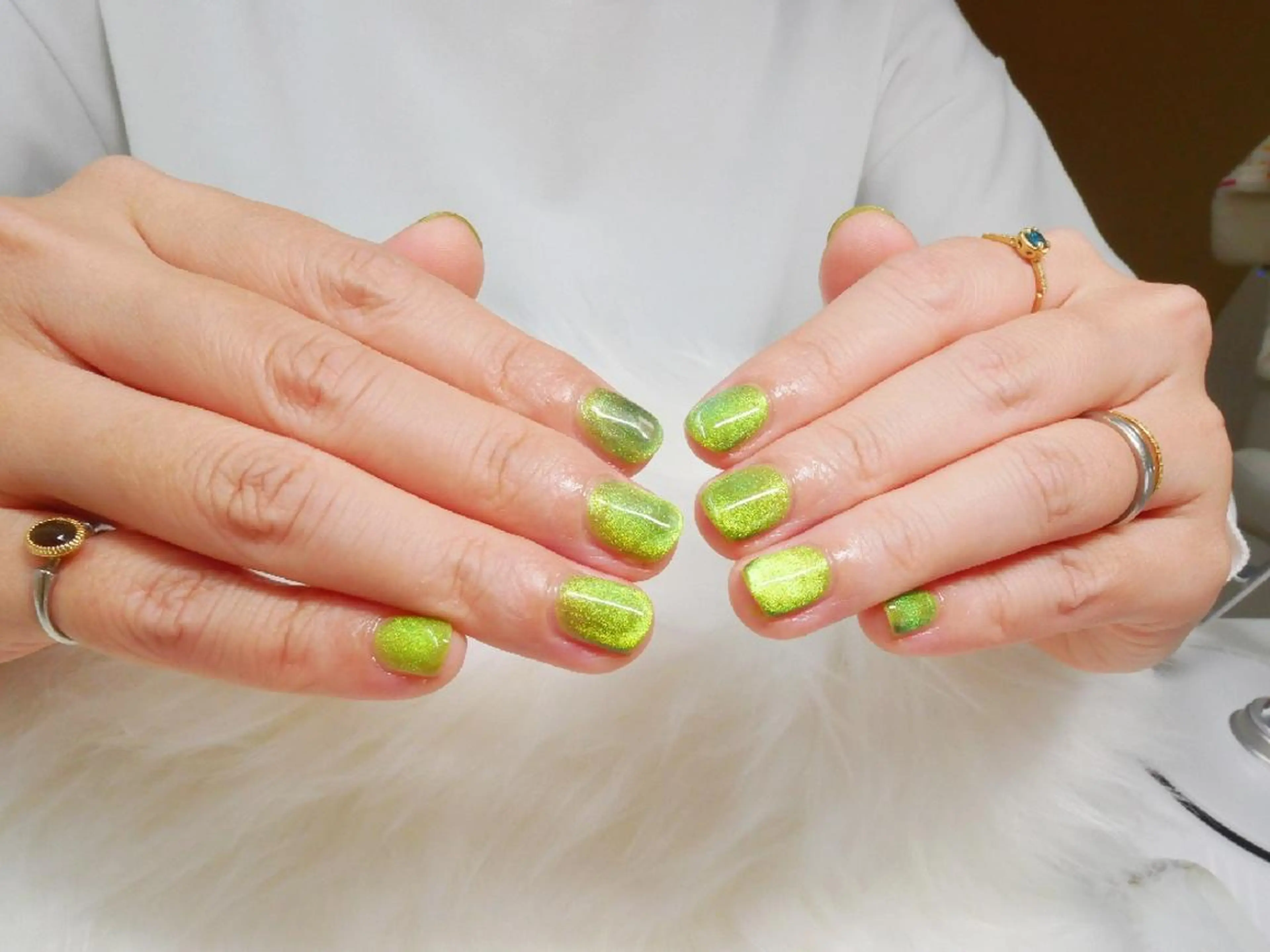 ネイル マグネットネイル ハンドネイル Nailsalon Graciasのネイルデザイン