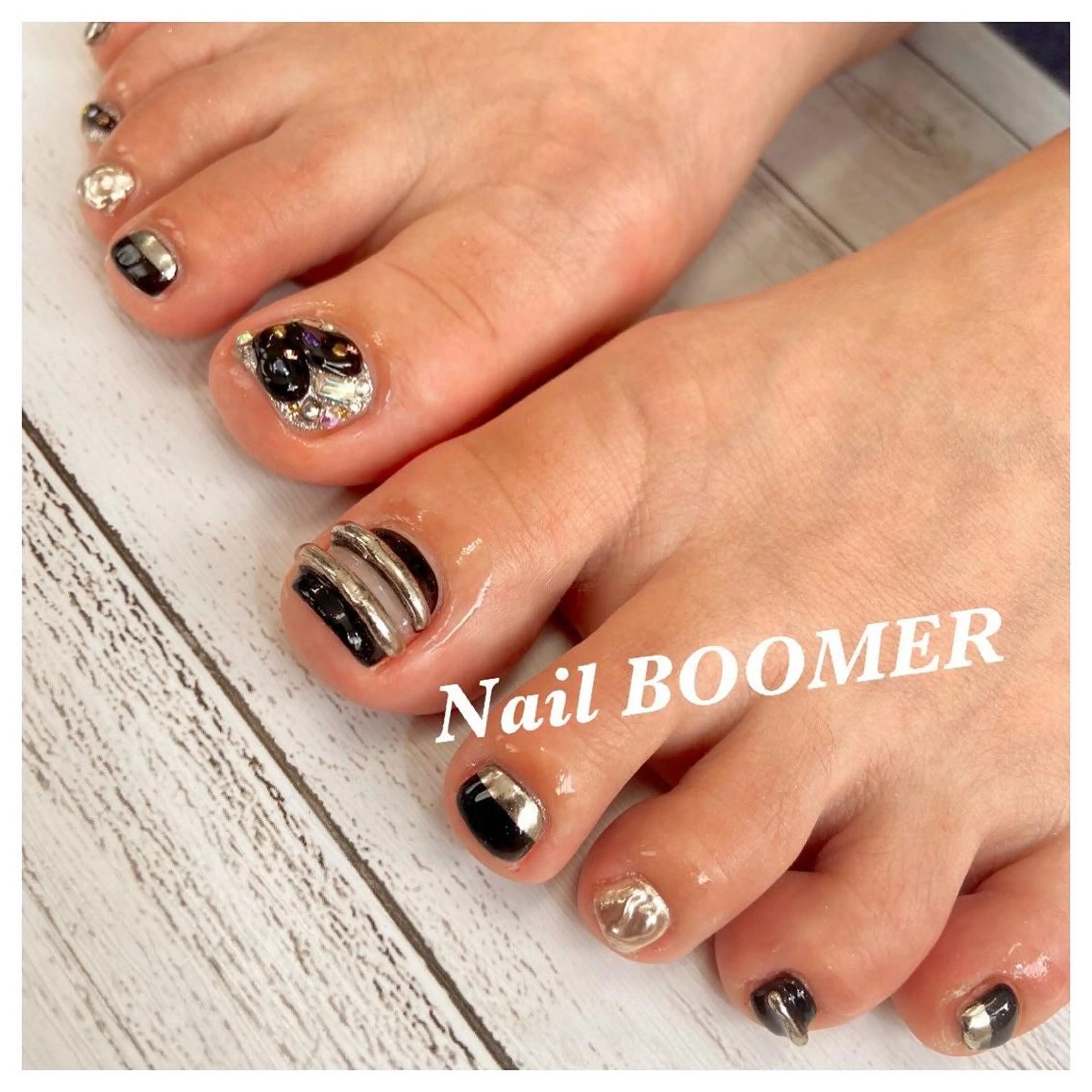 ネイル フットネイル ネイル ブーマーのネイルデザイン