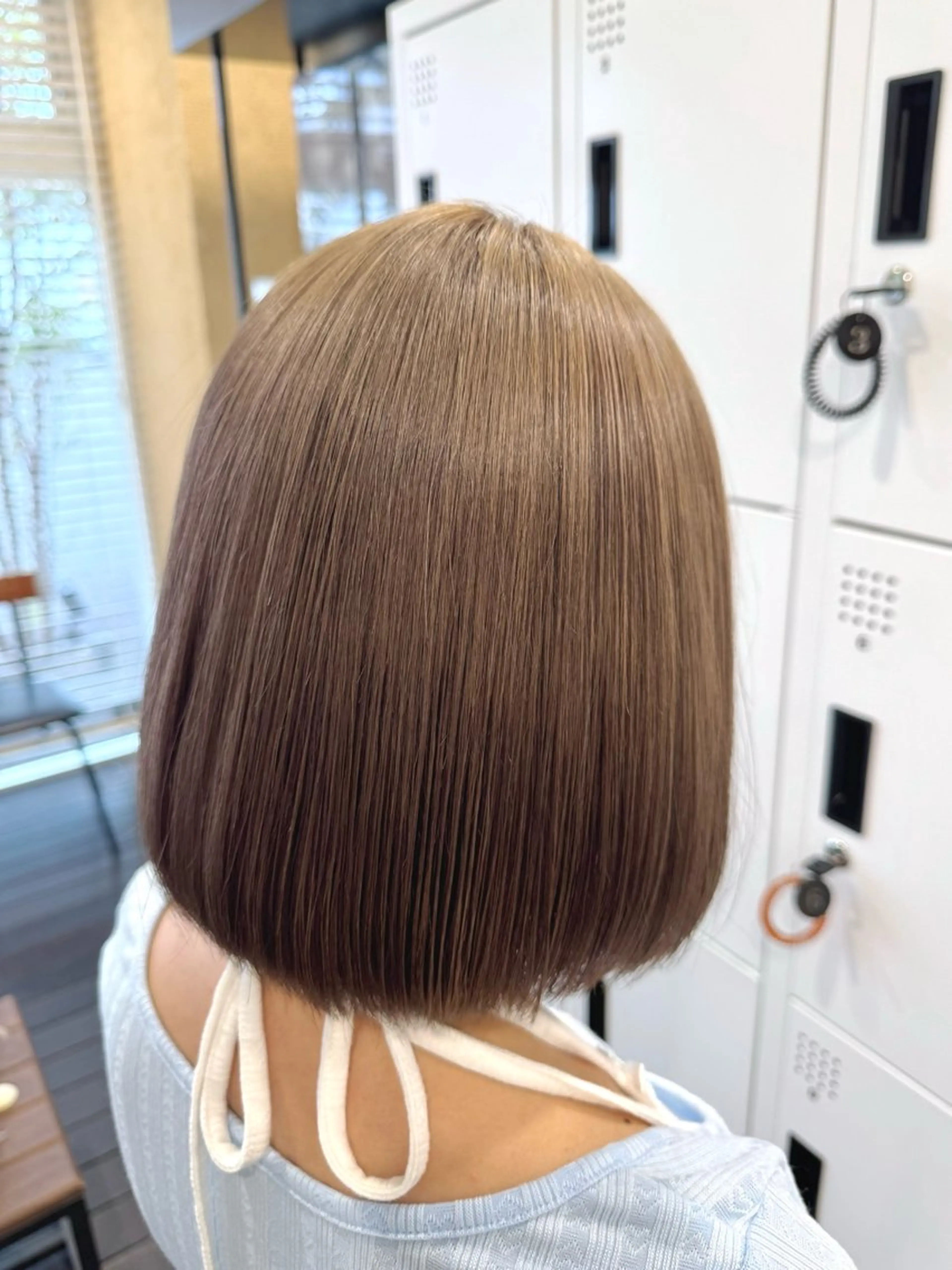 カラー 八木 菜美のヘアスタイル