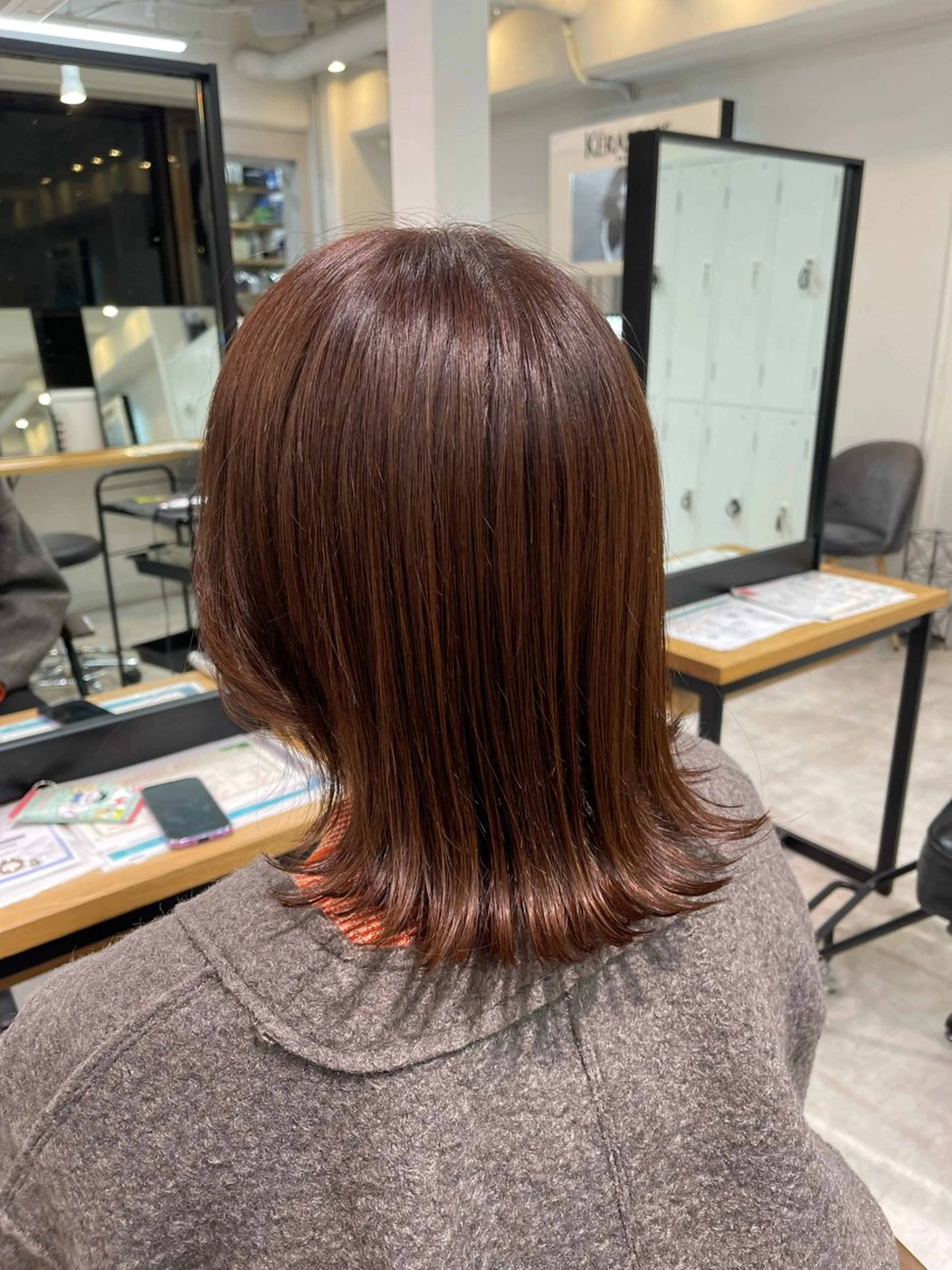 ミディアム カラー 木村 咲花のヘアスタイル