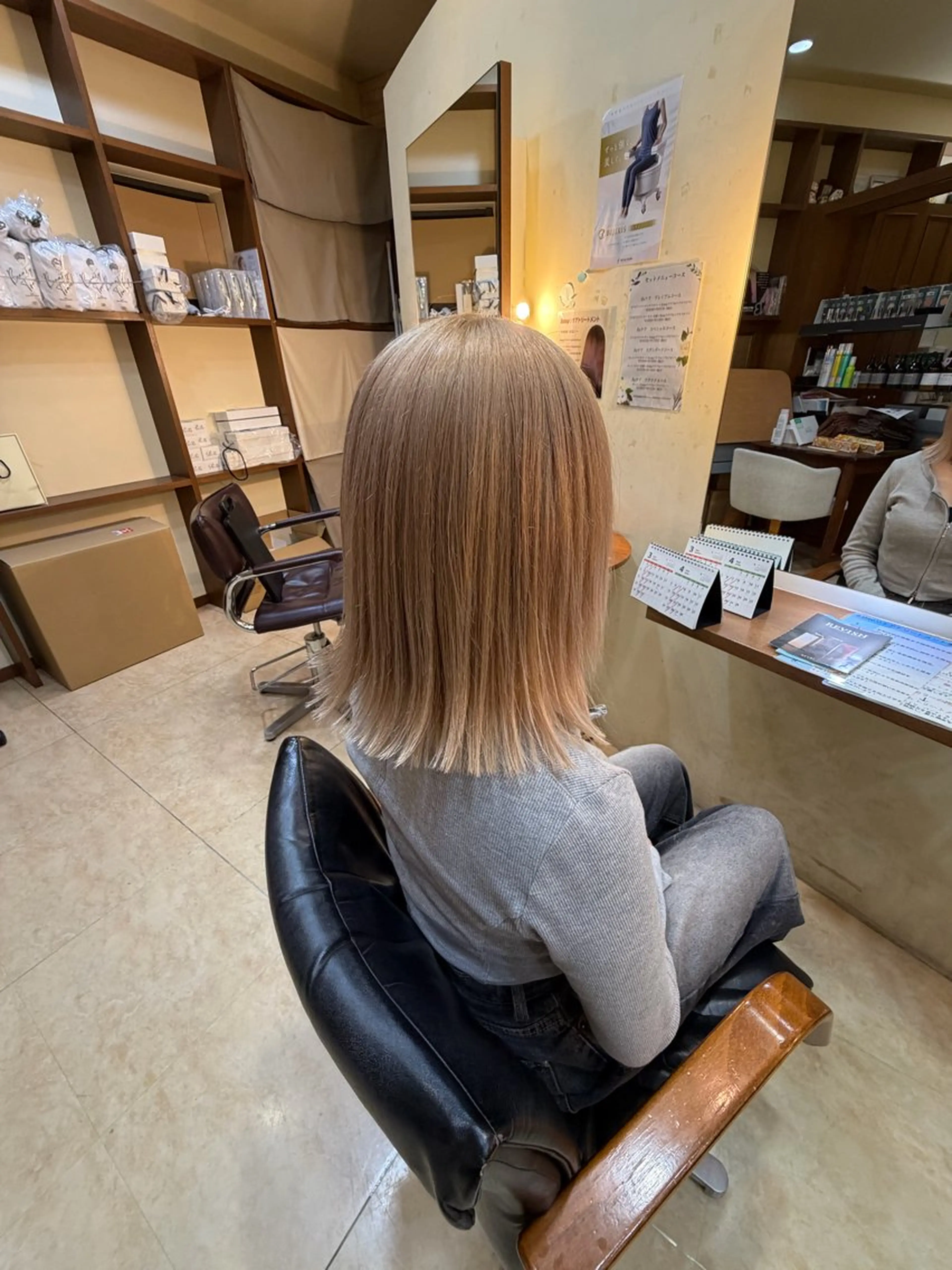 カラー ヘアカラー トリートメント hair&makeRIHGA所属・希優/ケアカラー /ハイトーンカラーのヘアスタイル