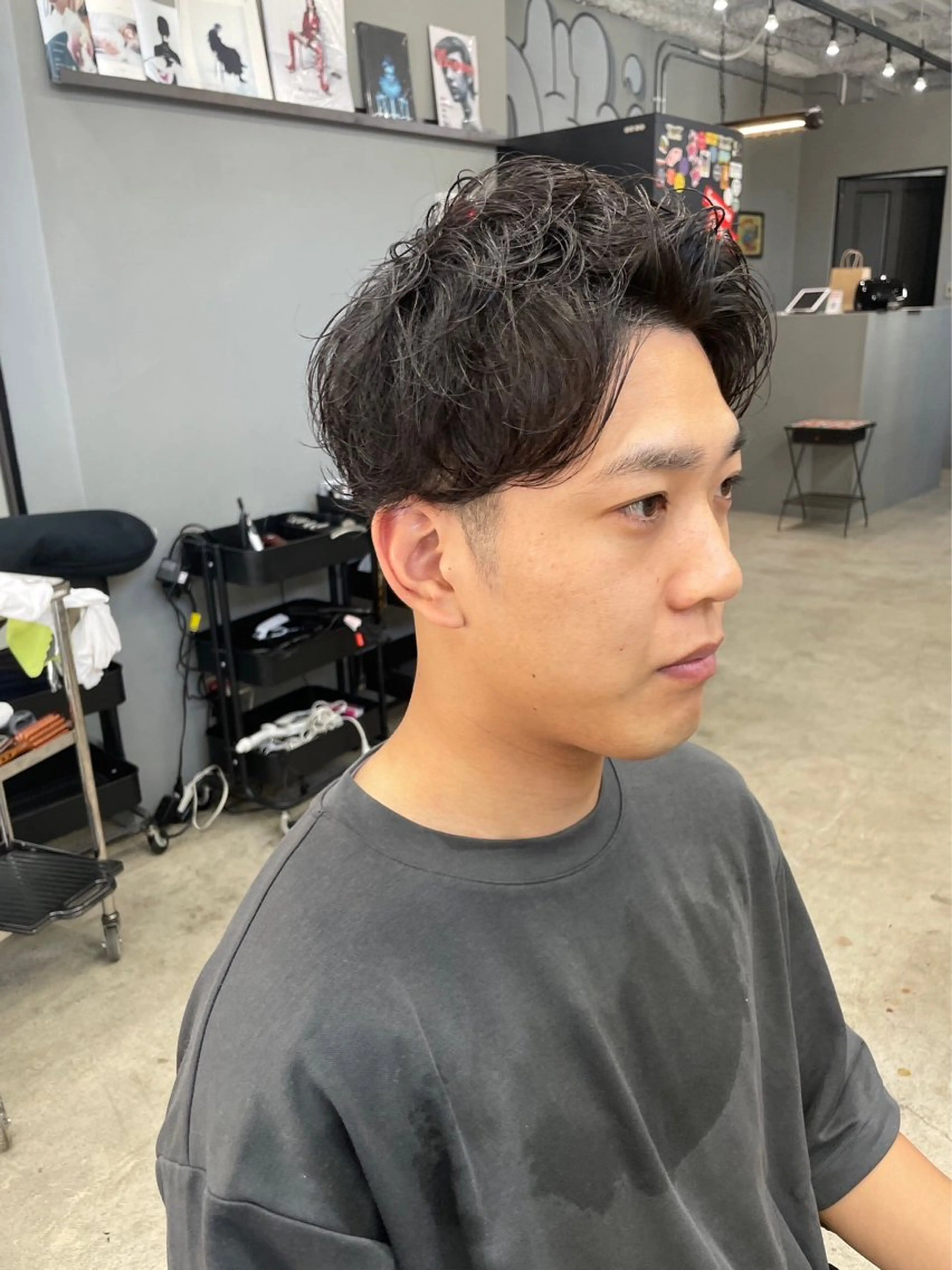 ショート パーマ メンズ メンズブリーチ フェードカット メンズハイライト メンズメッシュ マッシュ カット パーマ メンズ専門サロン wokeのヘアスタイル