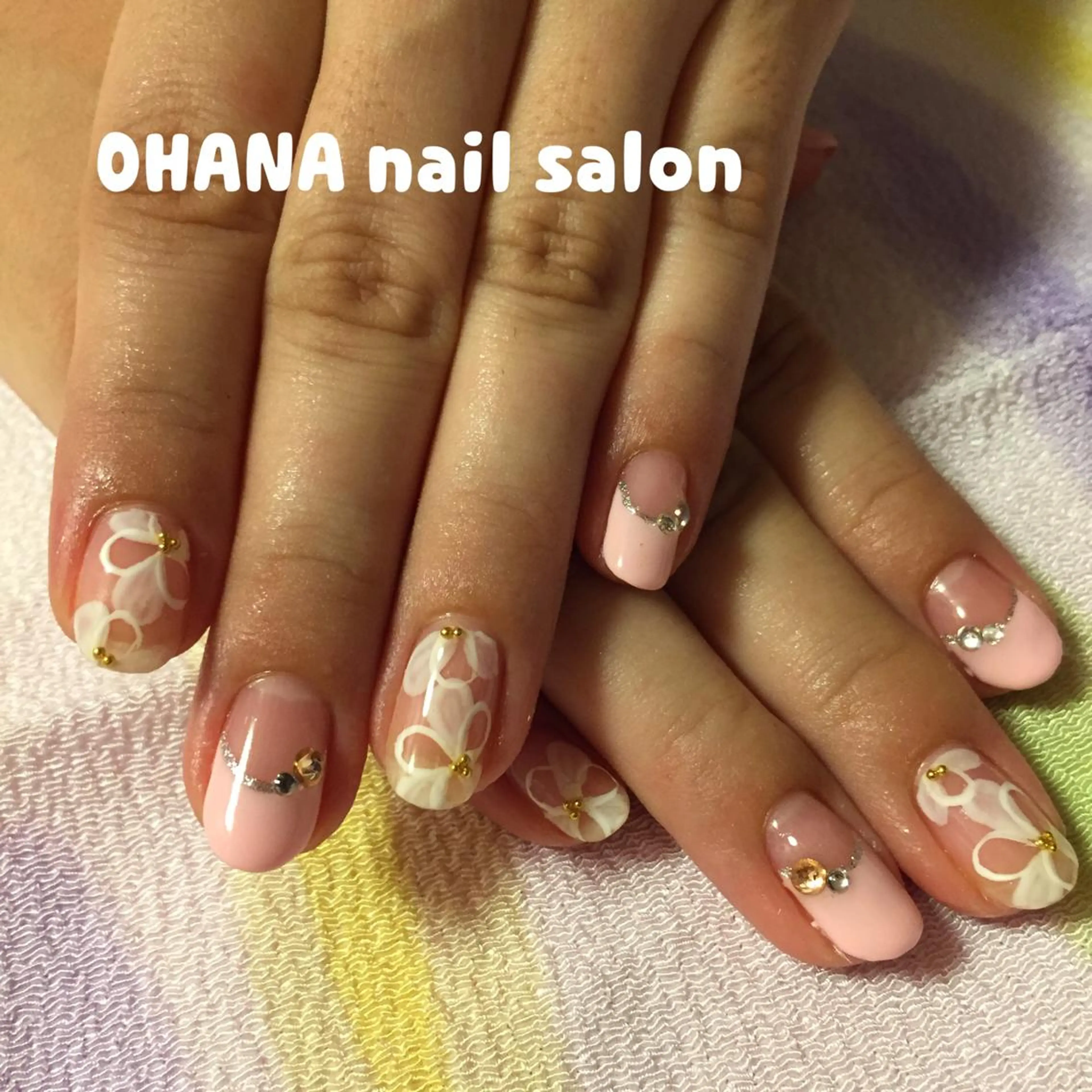 ネイル フレンチネイル ピンク 那覇🏝️台湾人 ネイリストSHIUのネイルデザイン