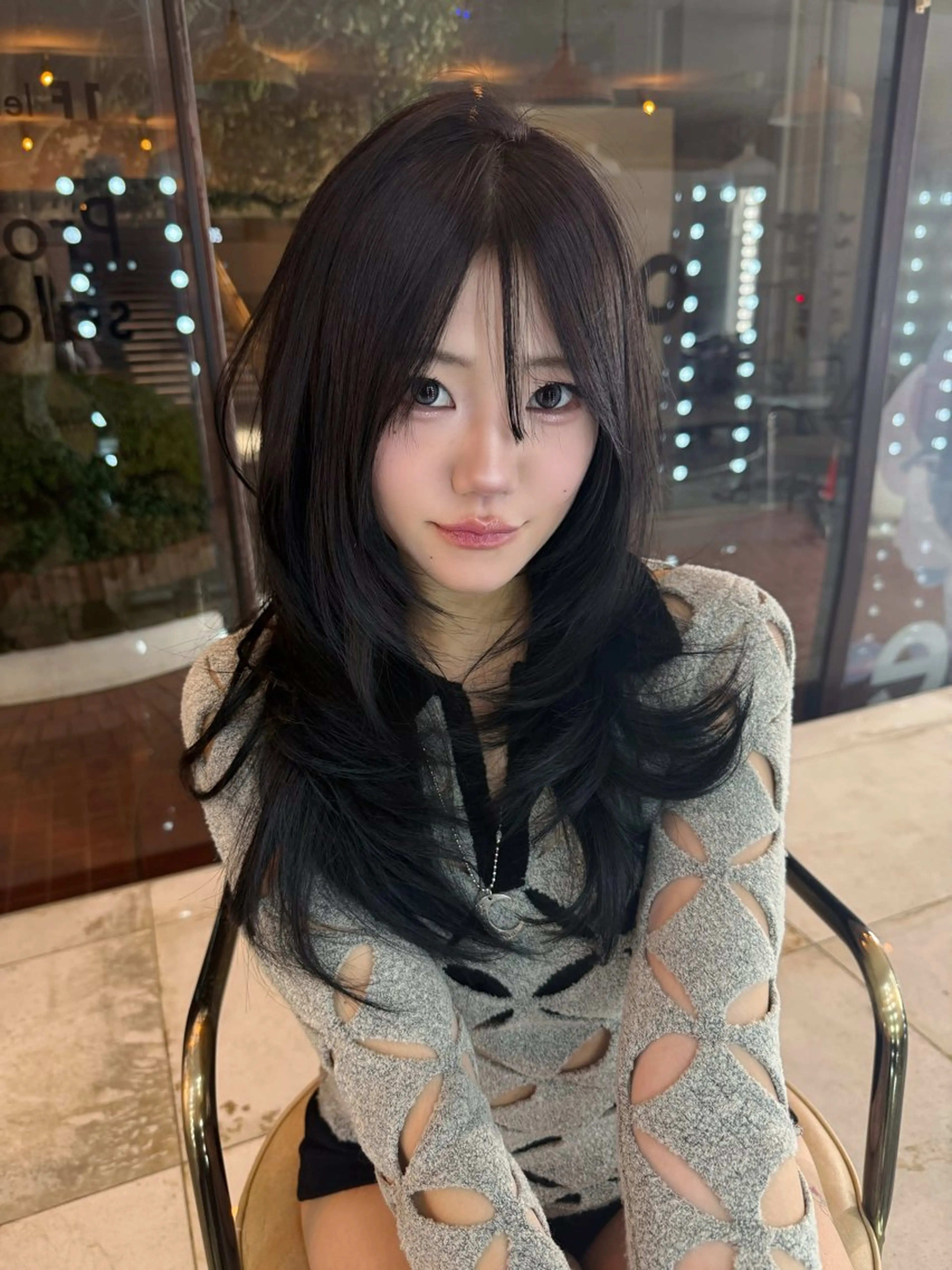 ロング カラー 顔周りカット レイヤーカット シャギー ワンホンレイヤー カット トリートメント ヘッドスパ ヘアセット HARUNA/原宿/ デザイン/カットのヘアスタイル