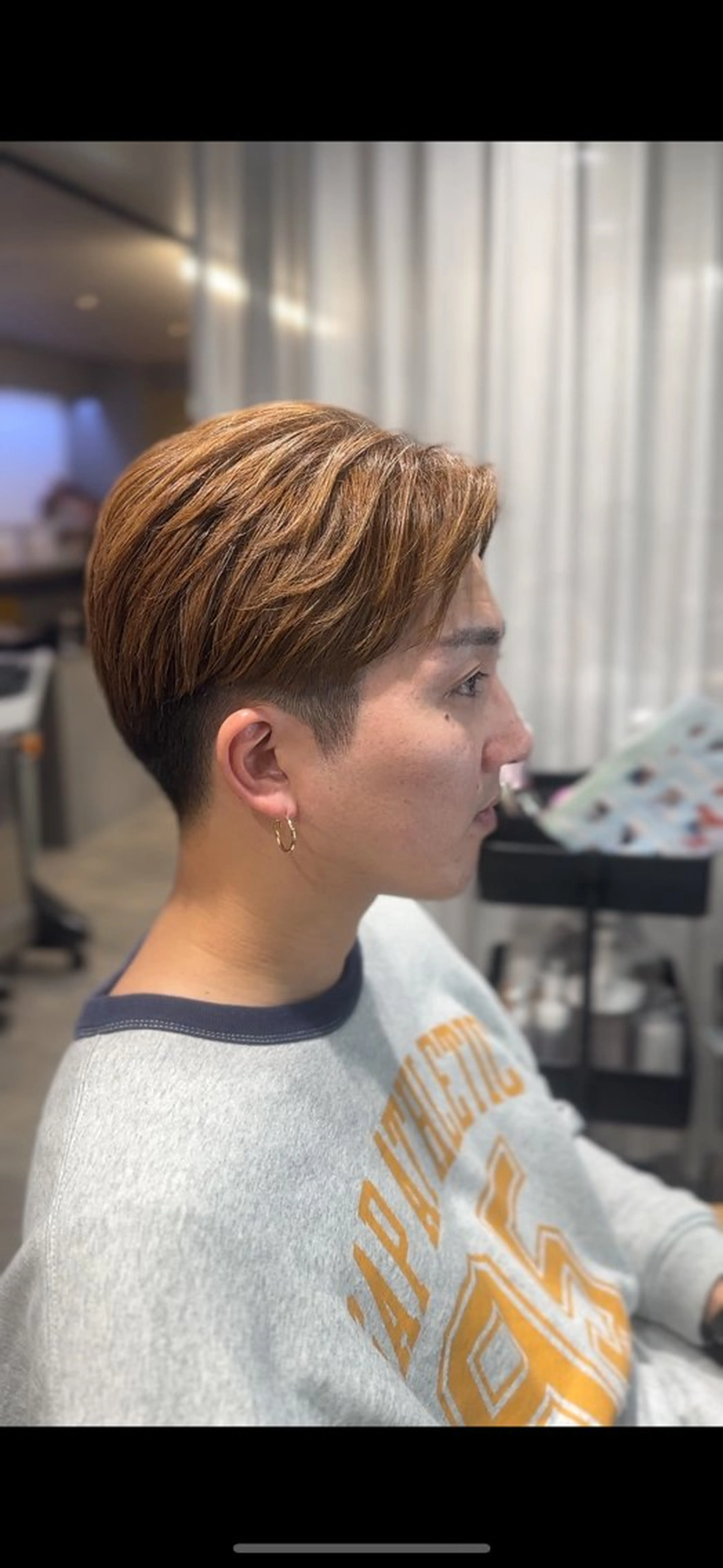 ショート カット ヘアカラー 村井 隆仁のヘアスタイル