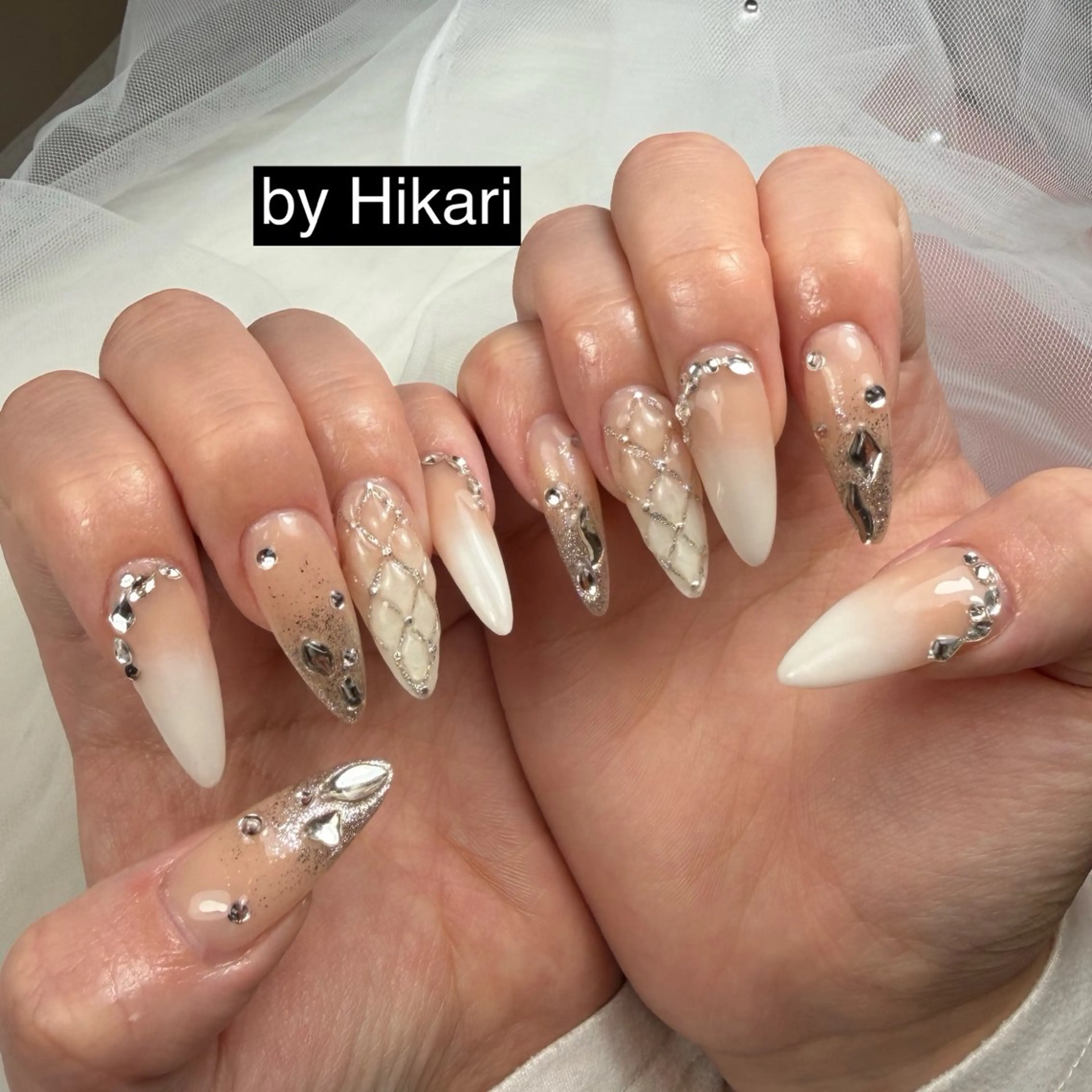 ネイル チークネイル フレンチネイル グラデーション キラキラネイル 韓国ネイル ハンドネイル HIKARI HANA NAIL所属・HIKARIHANA NAILのネイルデザイン