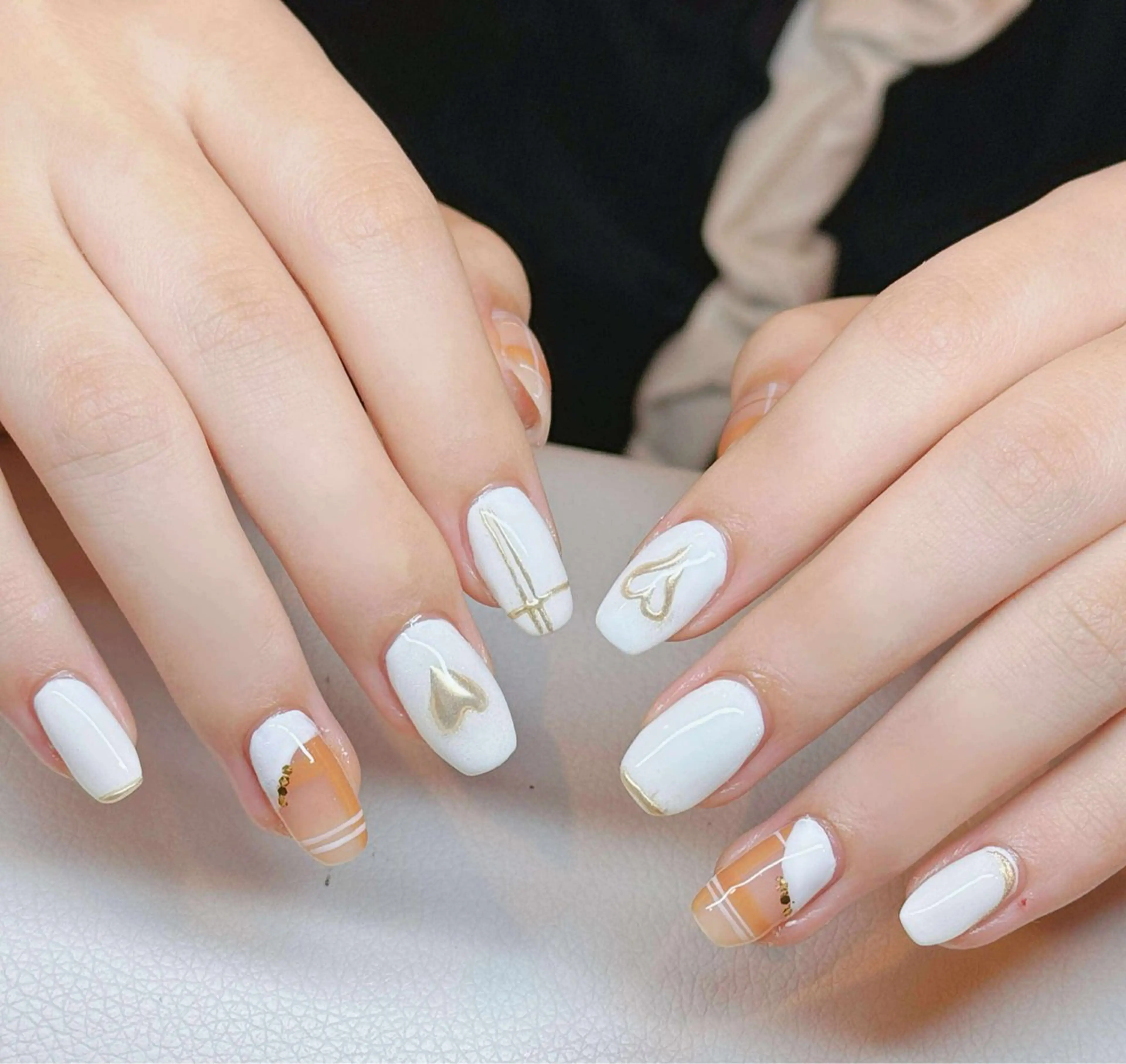 ネイル ボルドー ブラウン チークネイル ドット フットネイル ハンドネイル RUBY Nail 日暮里店のネイルデザイン