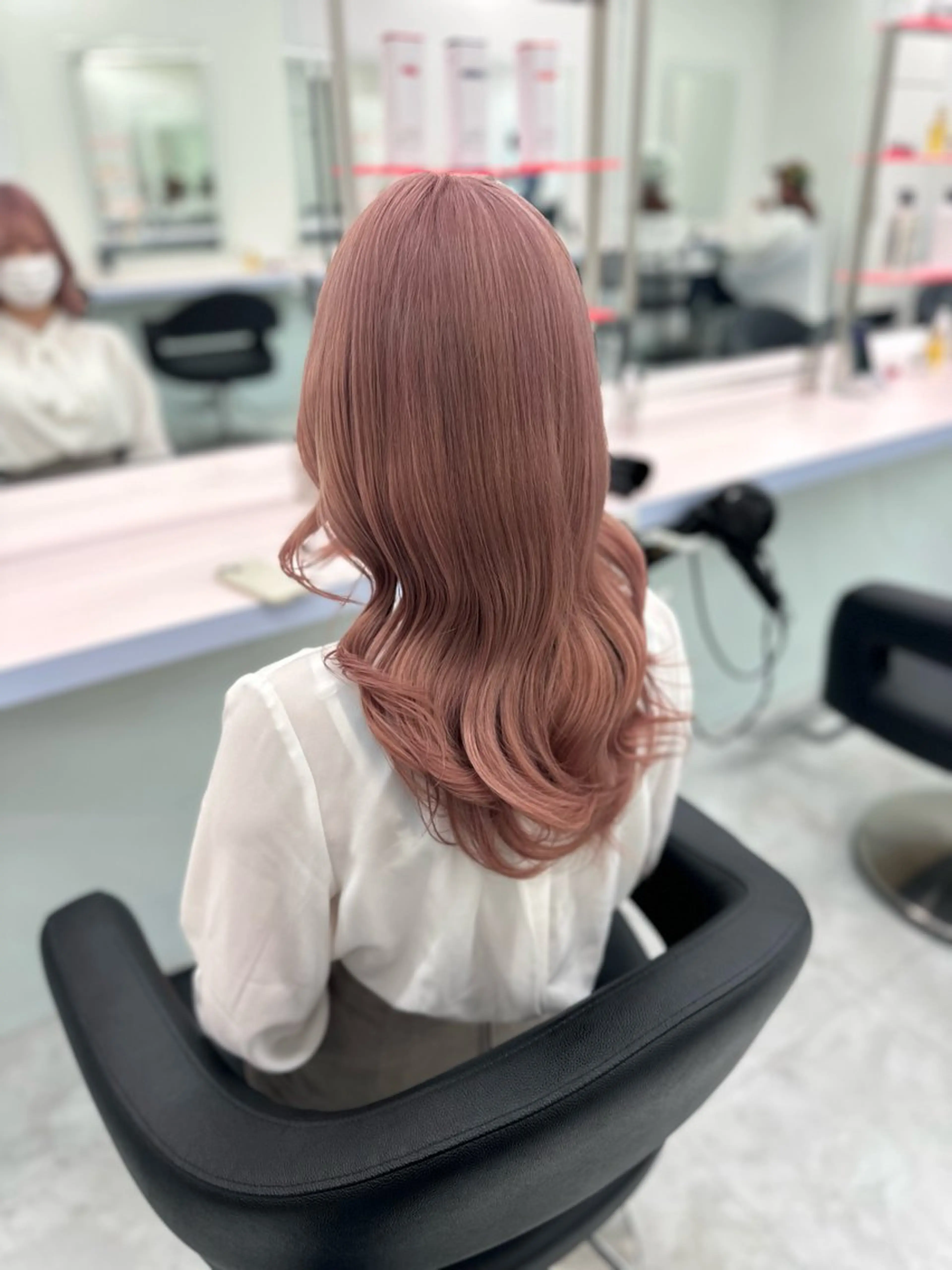 セミロング カラー ヘアカラー ヘッドスパ 🫧ハイトーン🫧 ベージュ🫧徹哉のヘアスタイル