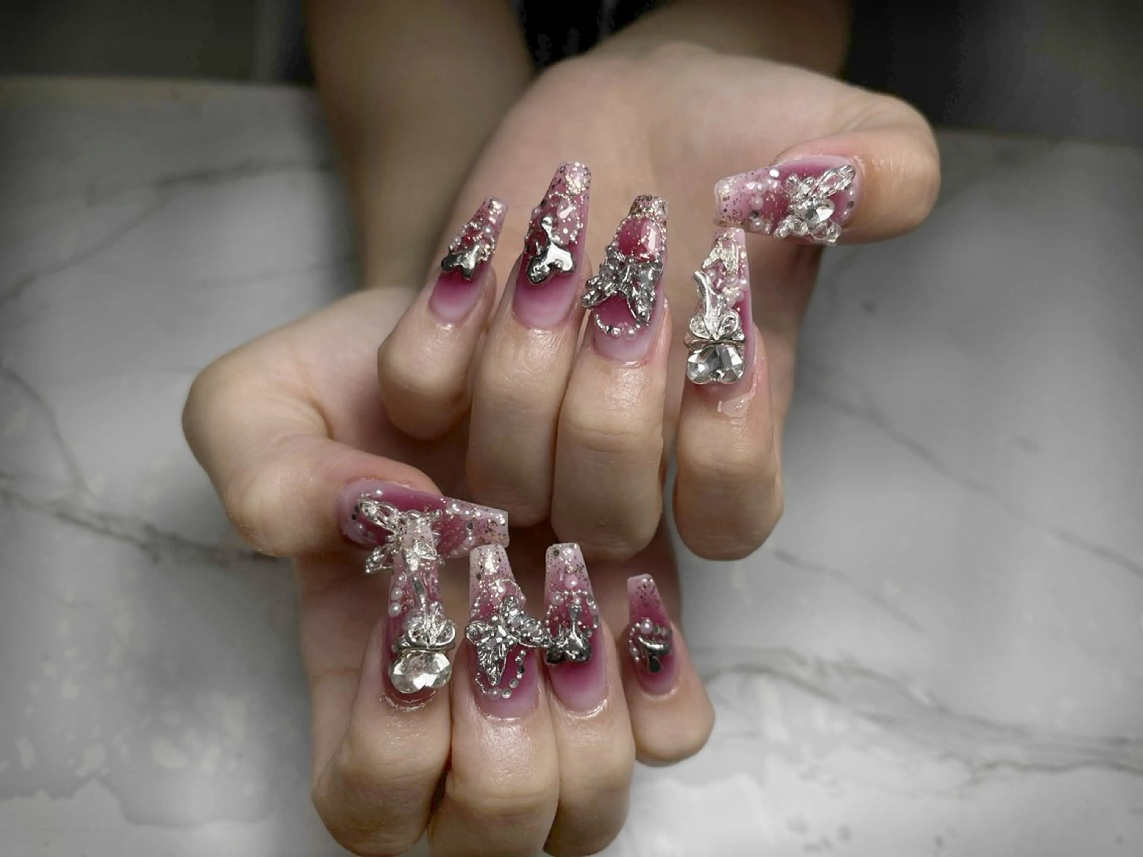 ネイル アートネイル フレンチネイル ジェルネイル グラデーション 韓国ネイル ハンドネイル ハンドケア さくら💮💮 【オフ無料】のネイルデザイン