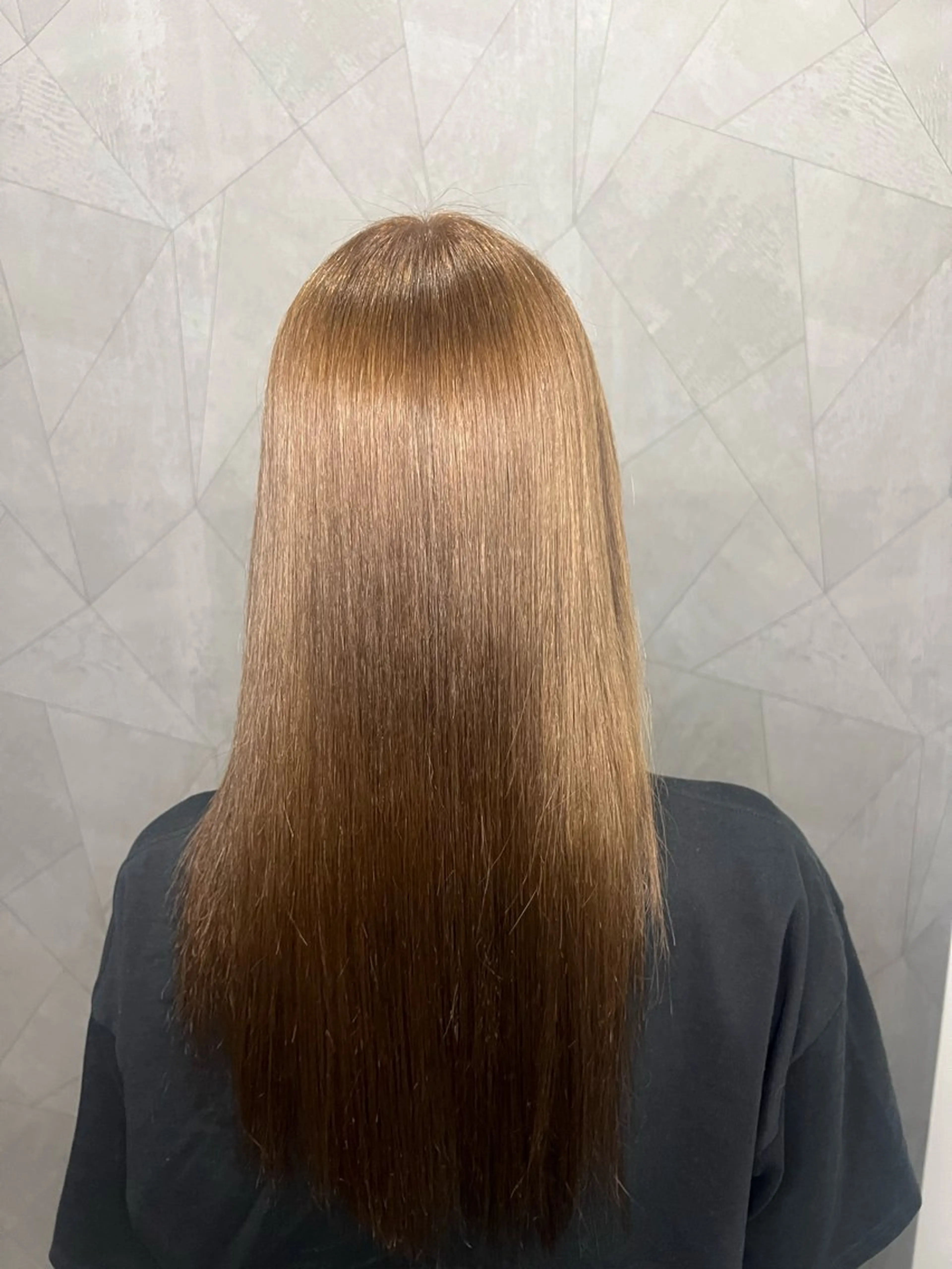 ロング 髪質改善&ハイトーンカラー BALE所属・Hikaru Memelu 中津店のマツエク・マツパデザイン