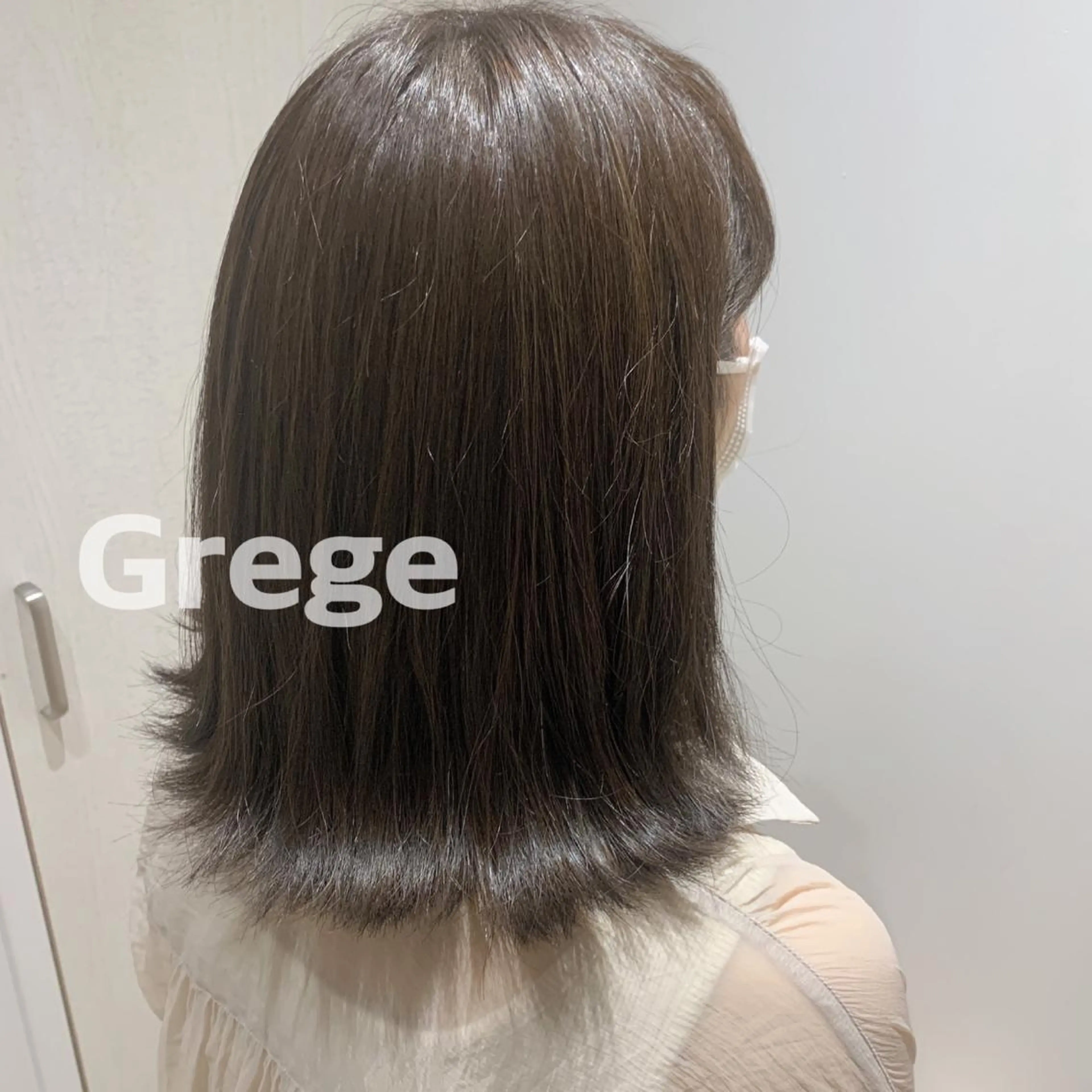 セミロング カラー ヘアカラー いいの ひかりのヘアスタイル