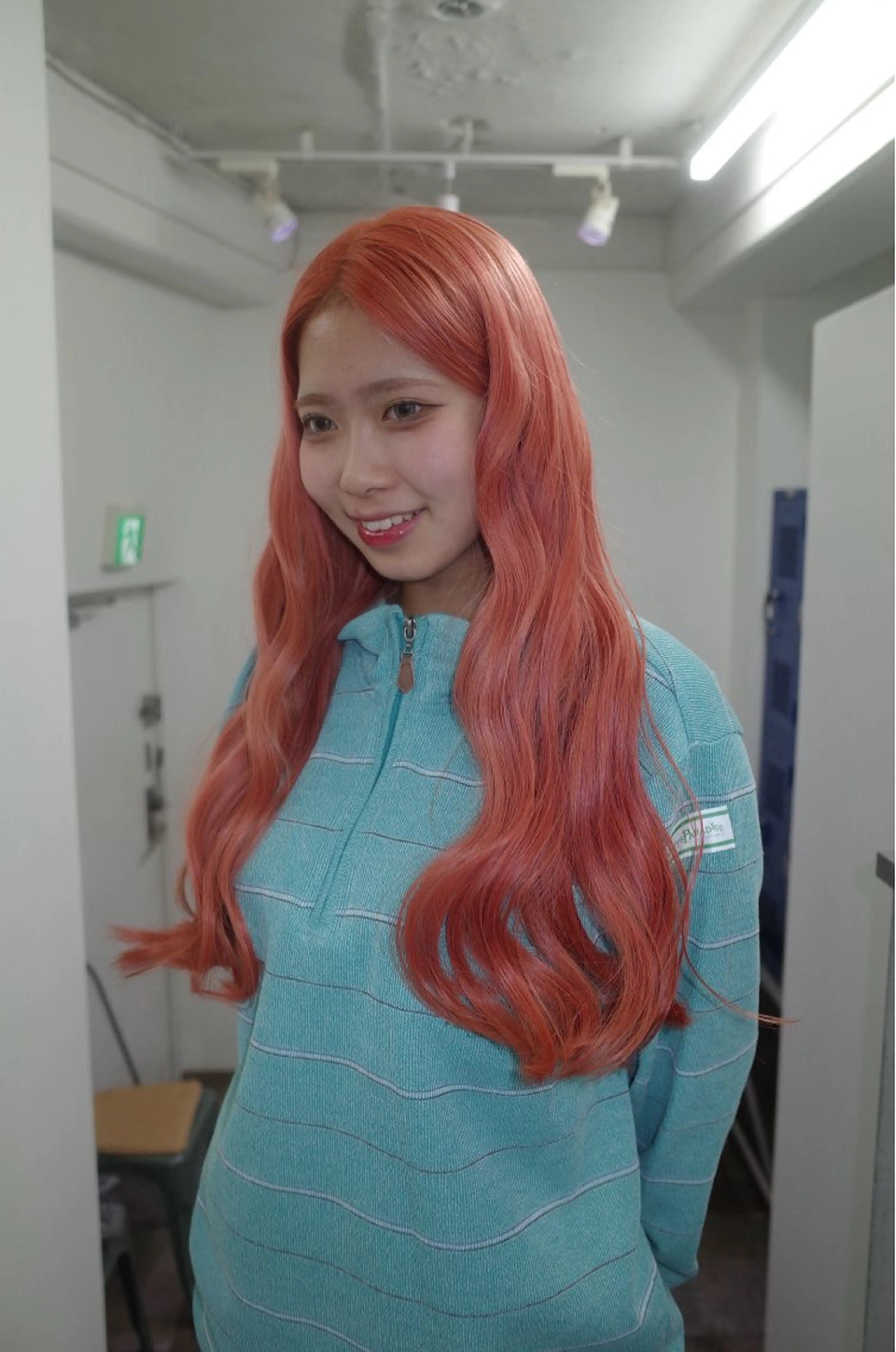 ロング カラー ピンクカラー ヘアカラー トリートメント Momoka🪷 /ハイトーンのヘアスタイル