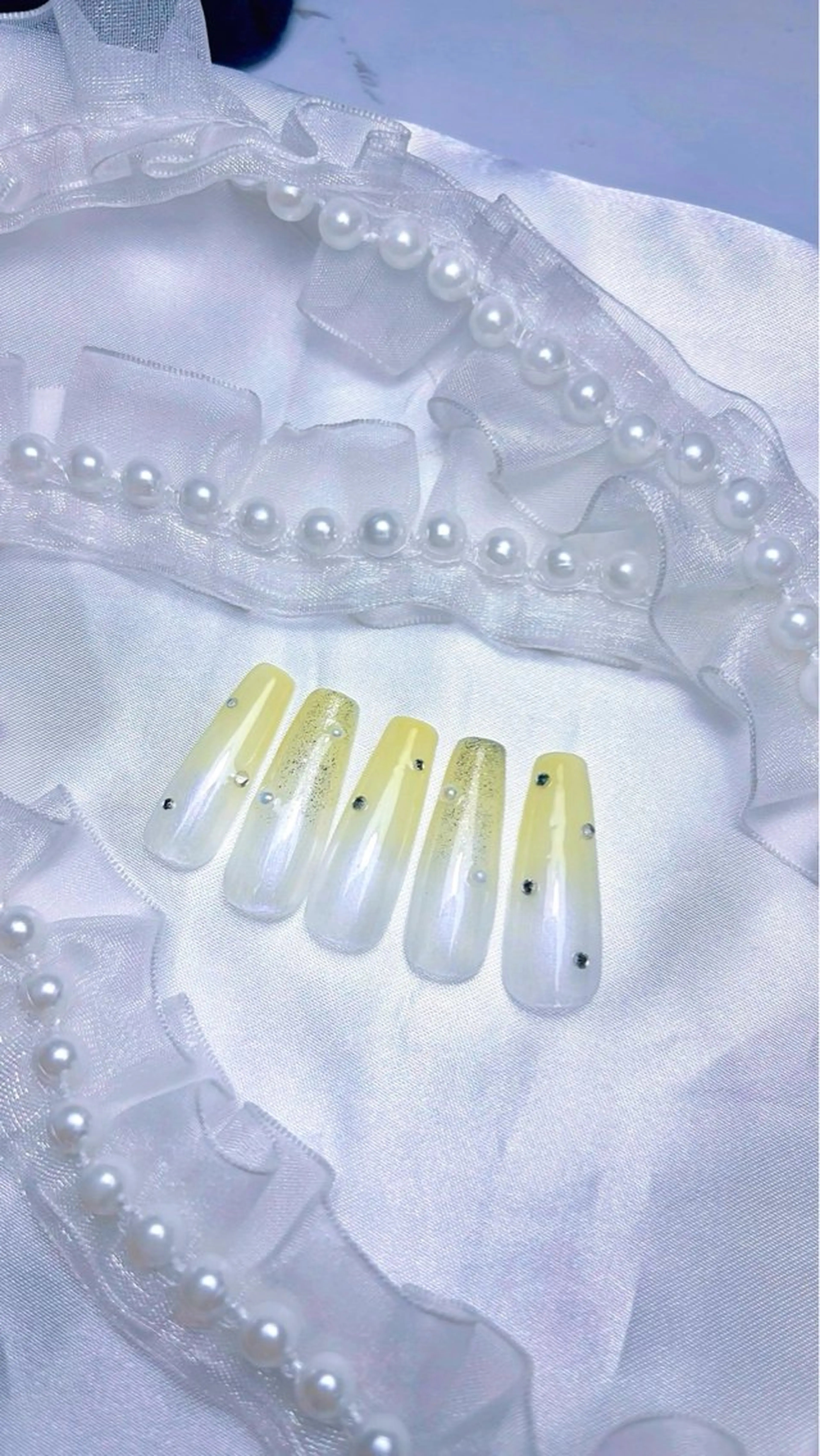 ネイル グラデーション キラキラネイル ロングネイル 辻崎 来里のネイルデザイン