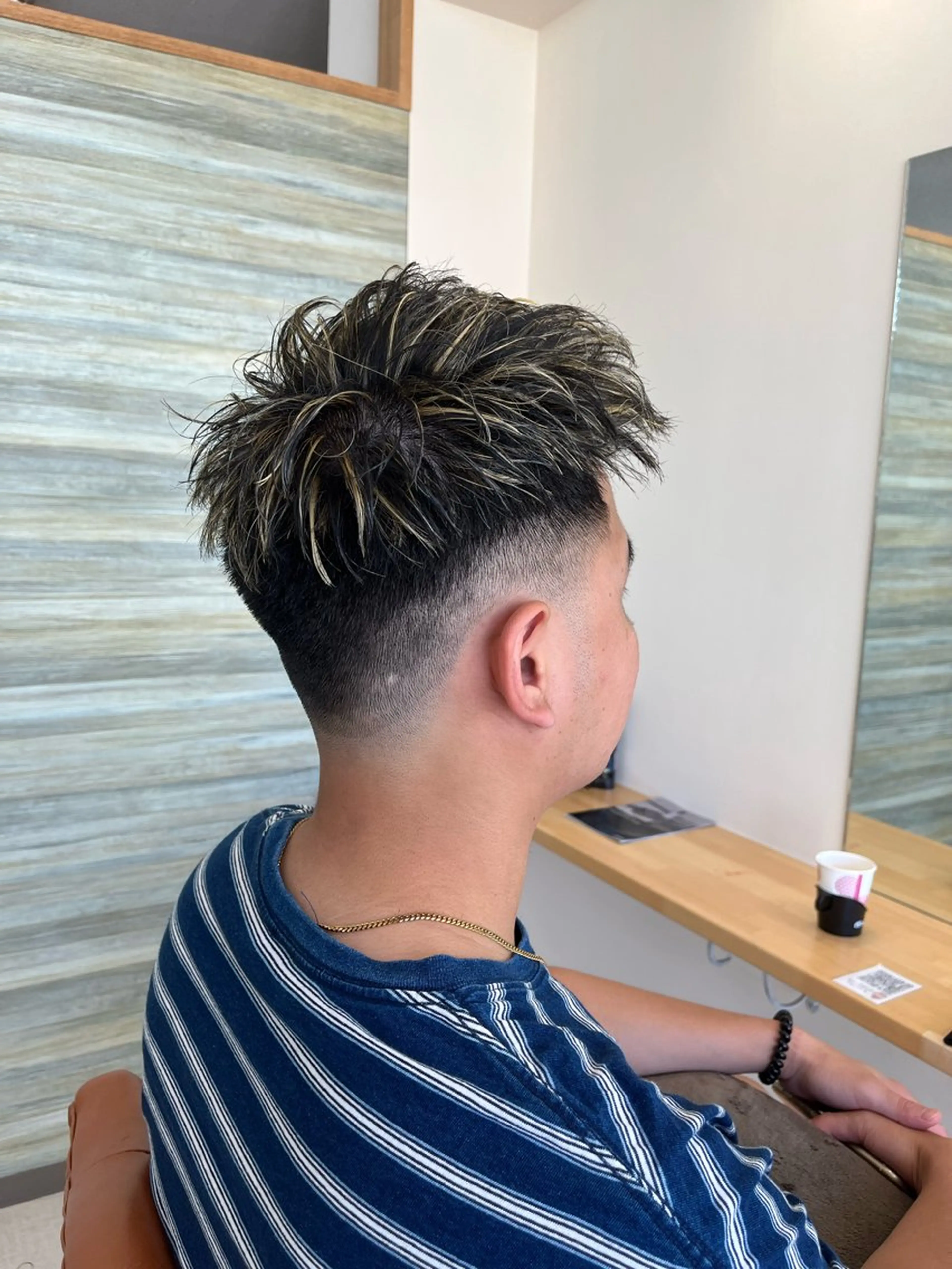 カラー メンズ 【メンズ特化】波巻き ツイスト、スパイラルのヘアスタイル