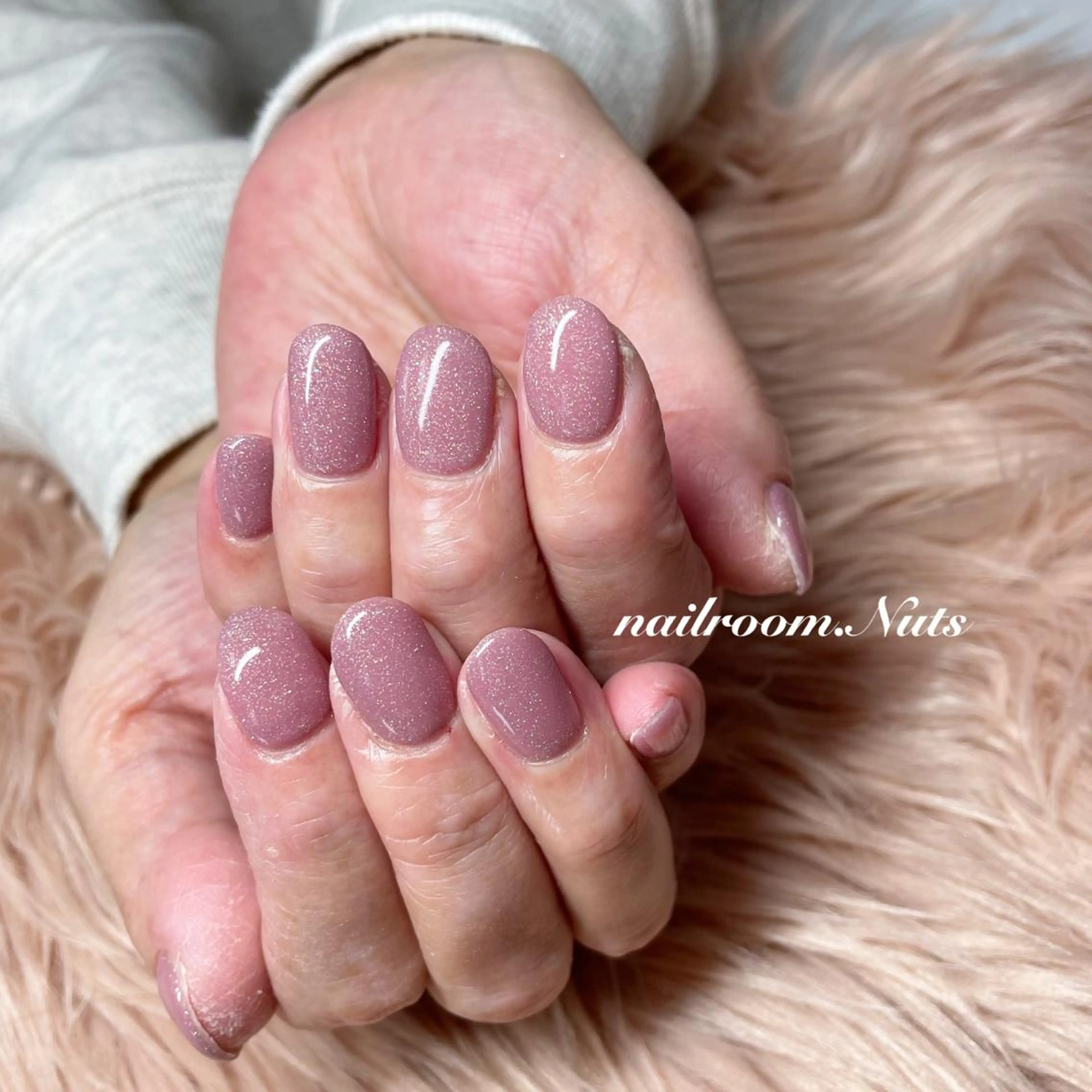 ネイル ハンドネイル nailsalon Nutsのネイルデザイン