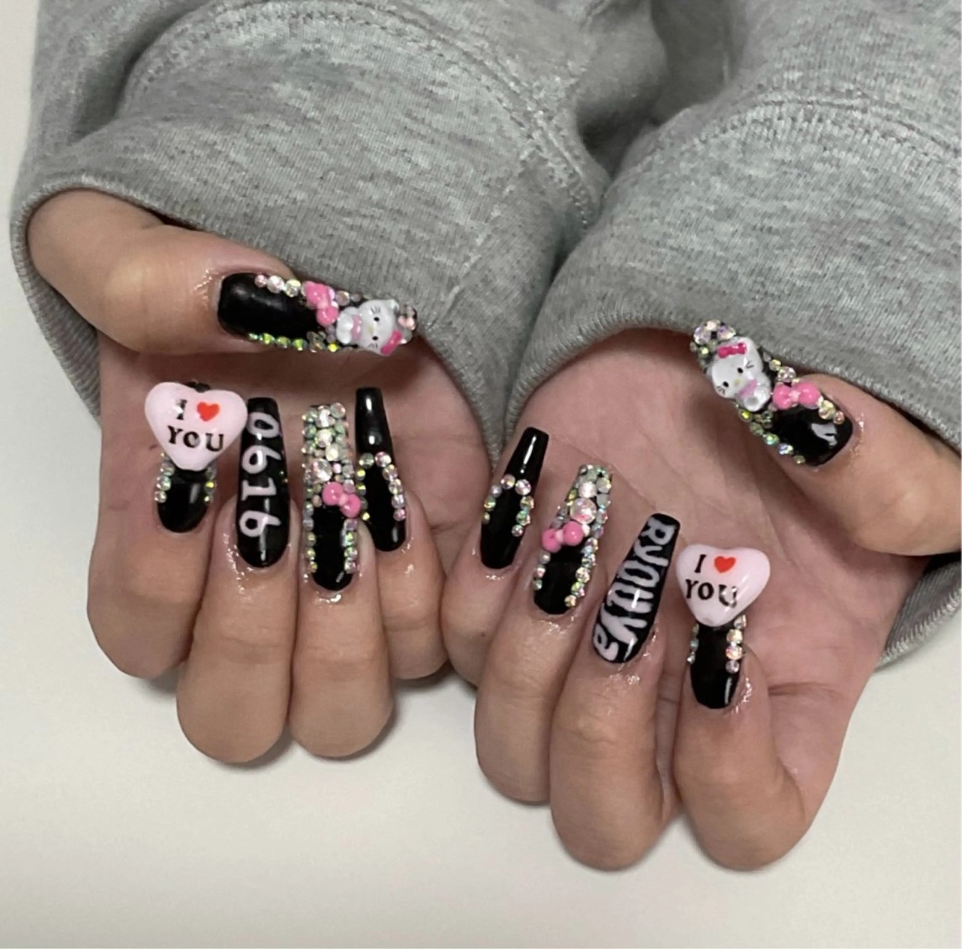 セミロング ハンドネイル Pio Mielのネイルデザイン