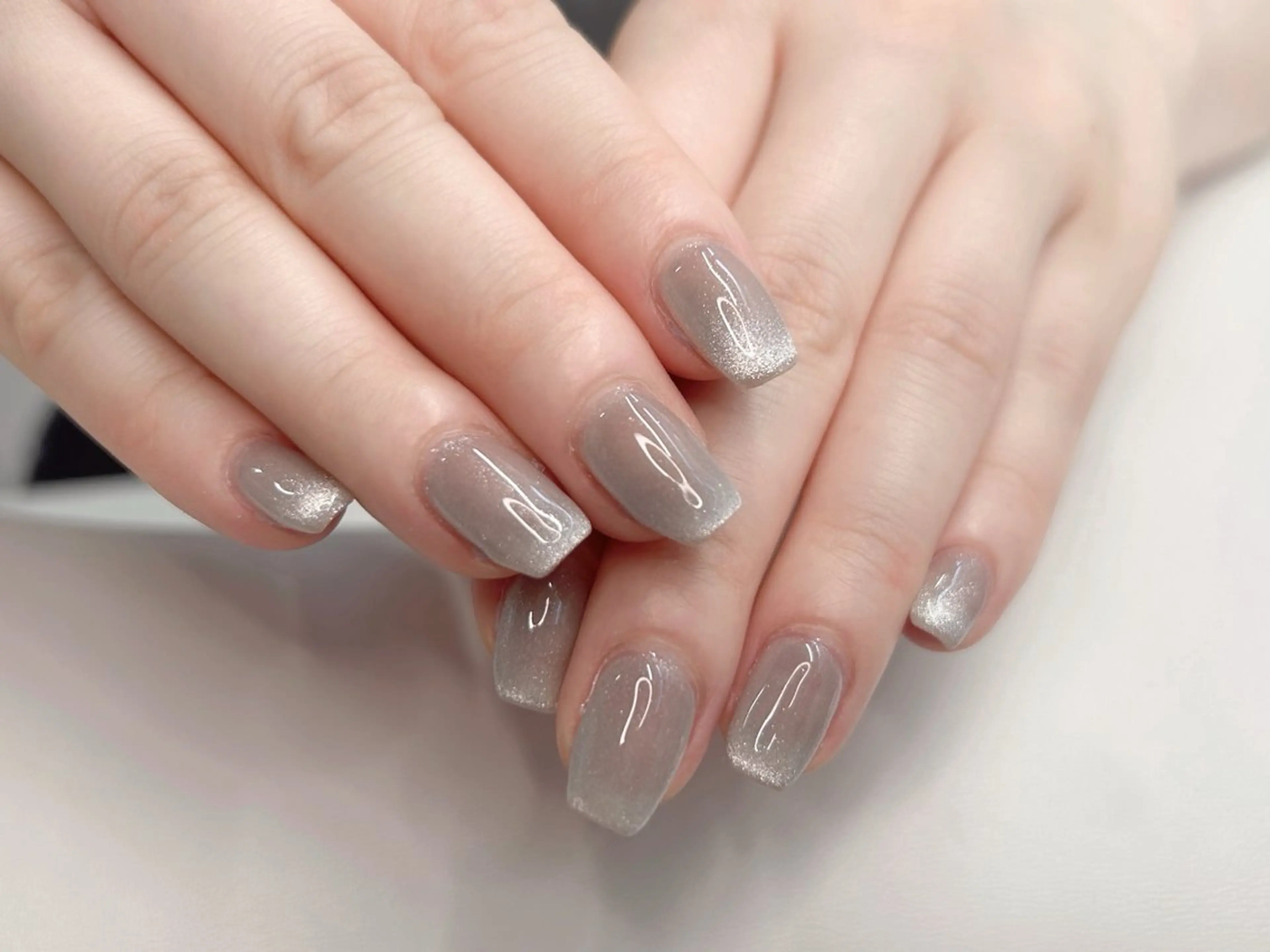 ネイル 桜ネイル キラキラネイル マグネットネイル オフィスネイル ワンカラーネイル ハンドネイル Forca total studio所属・Forca Airaのネイルデザイン