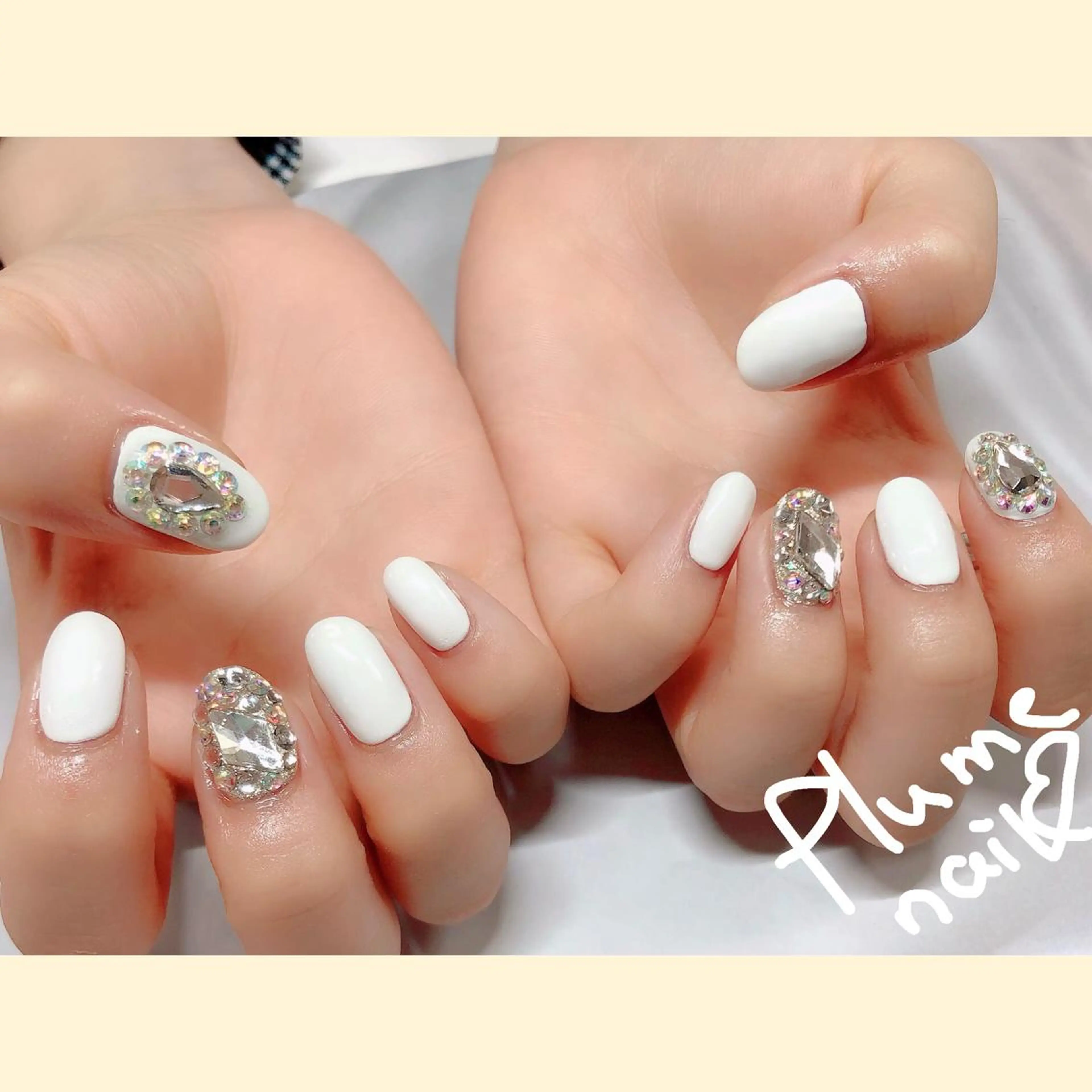 ネイル キラキラネイル 韓国ネイル ワンカラーネイル ストーンネイル plume nail ☆韓国ネイルのネイルデザイン