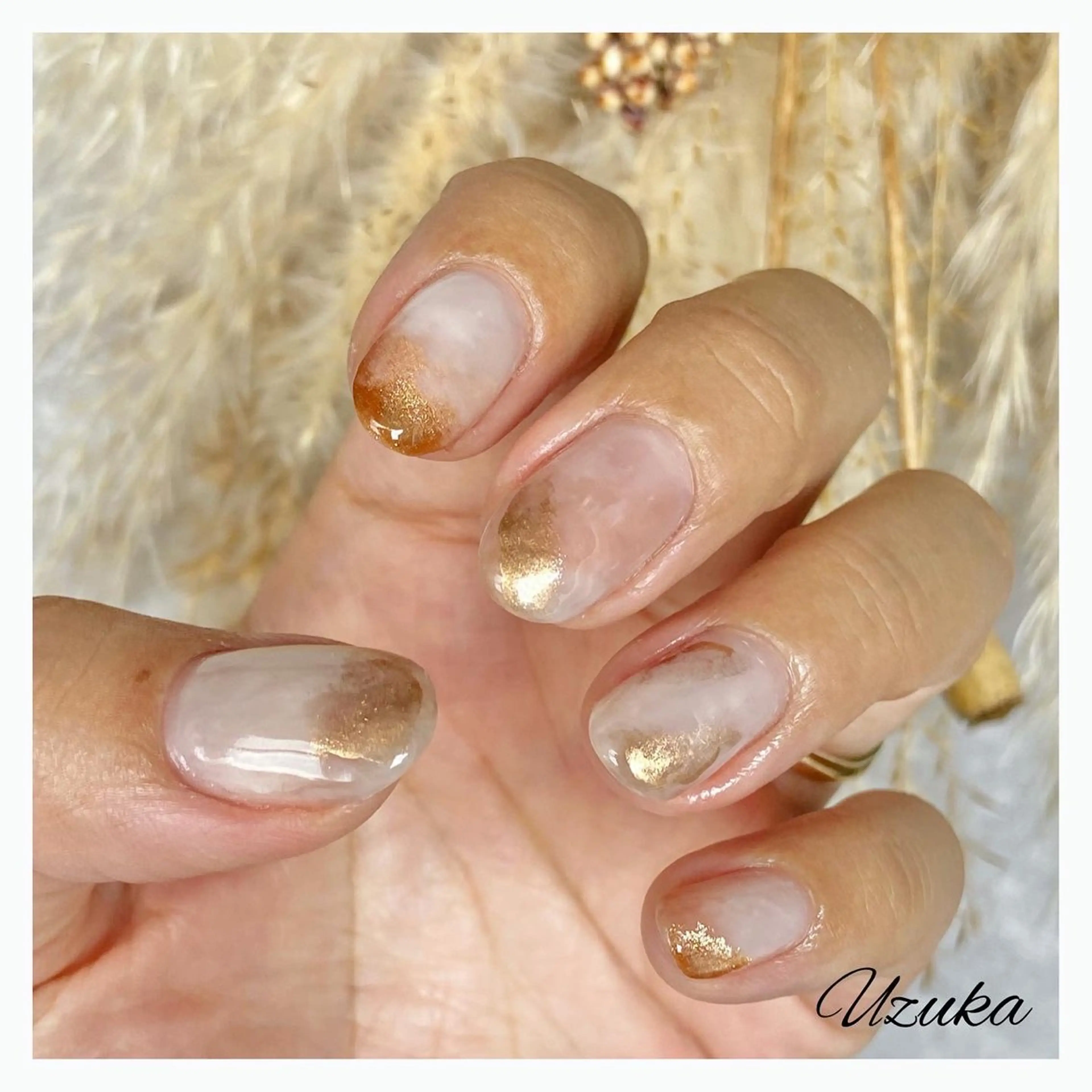 ネイル ゴールド マグネットネイル ニュアンスネイル ホワイト 【 enn 】 Uzuka Yukaのネイルデザイン