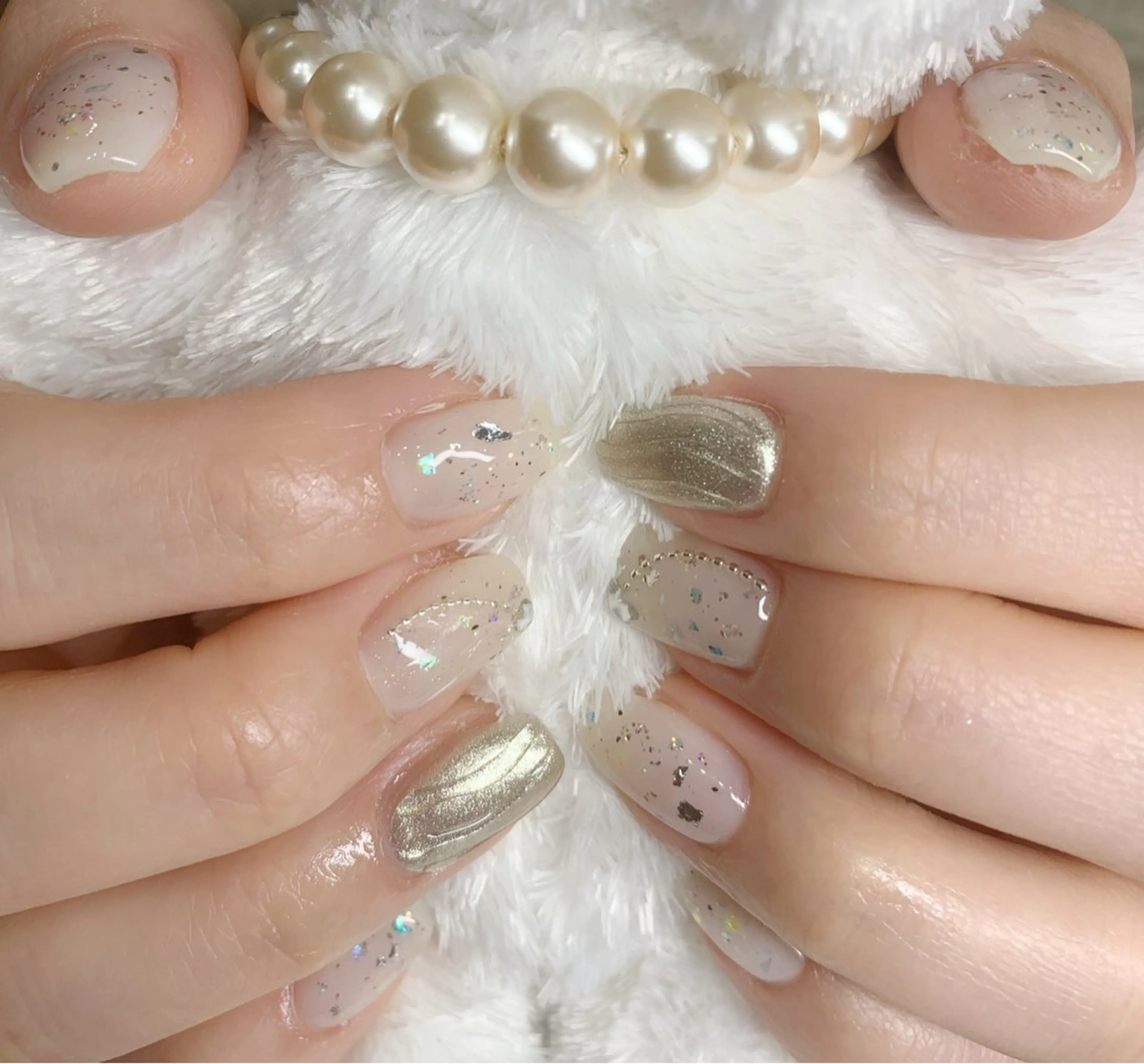 ネイル ラメ(グリッター) ミラーネイル シンプルネイル 冬ネイル ハンドネイル mira-cle大濱美容アカデミー所属・AI NAのネイルデザイン