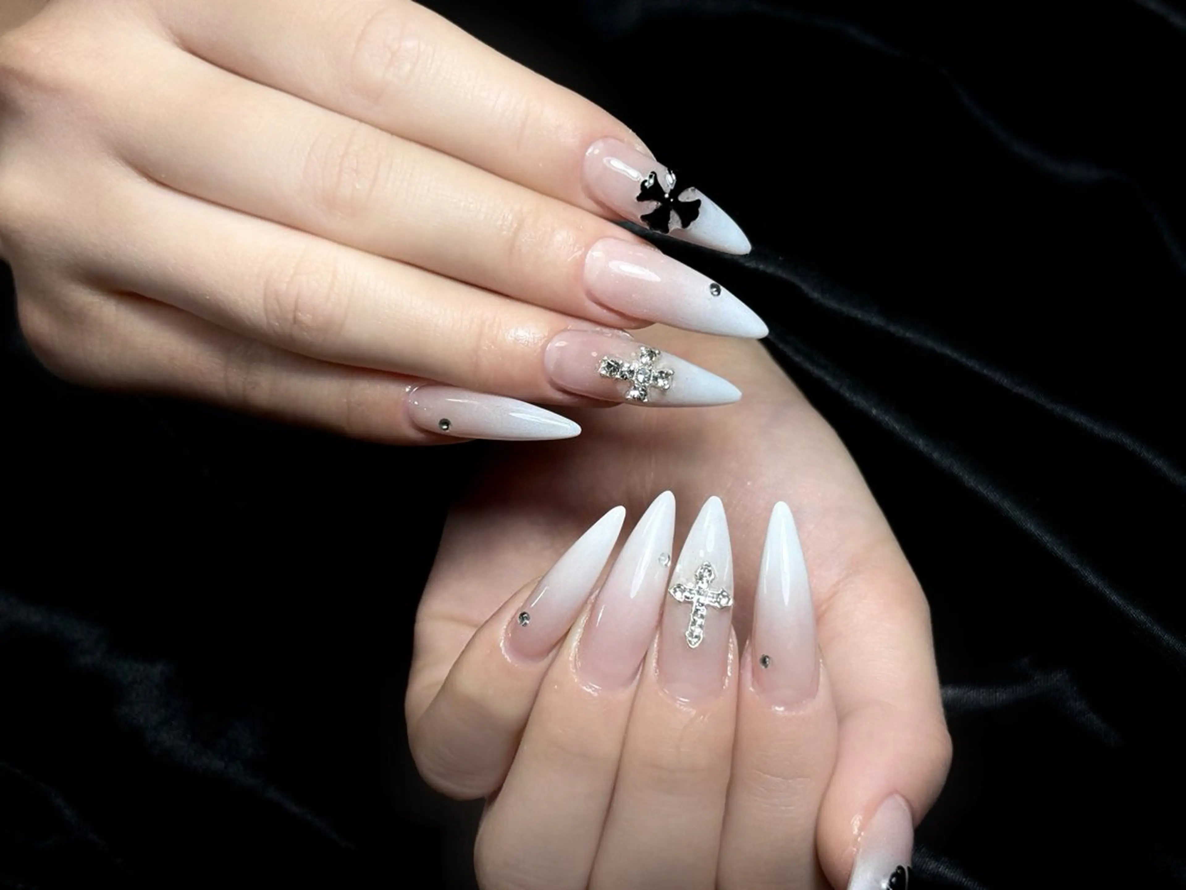 ネイル チークネイル 長さ出し フレンチネイル ジェルネイル 韓国ネイル ハンドネイル Rola kira 麗のネイルデザイン