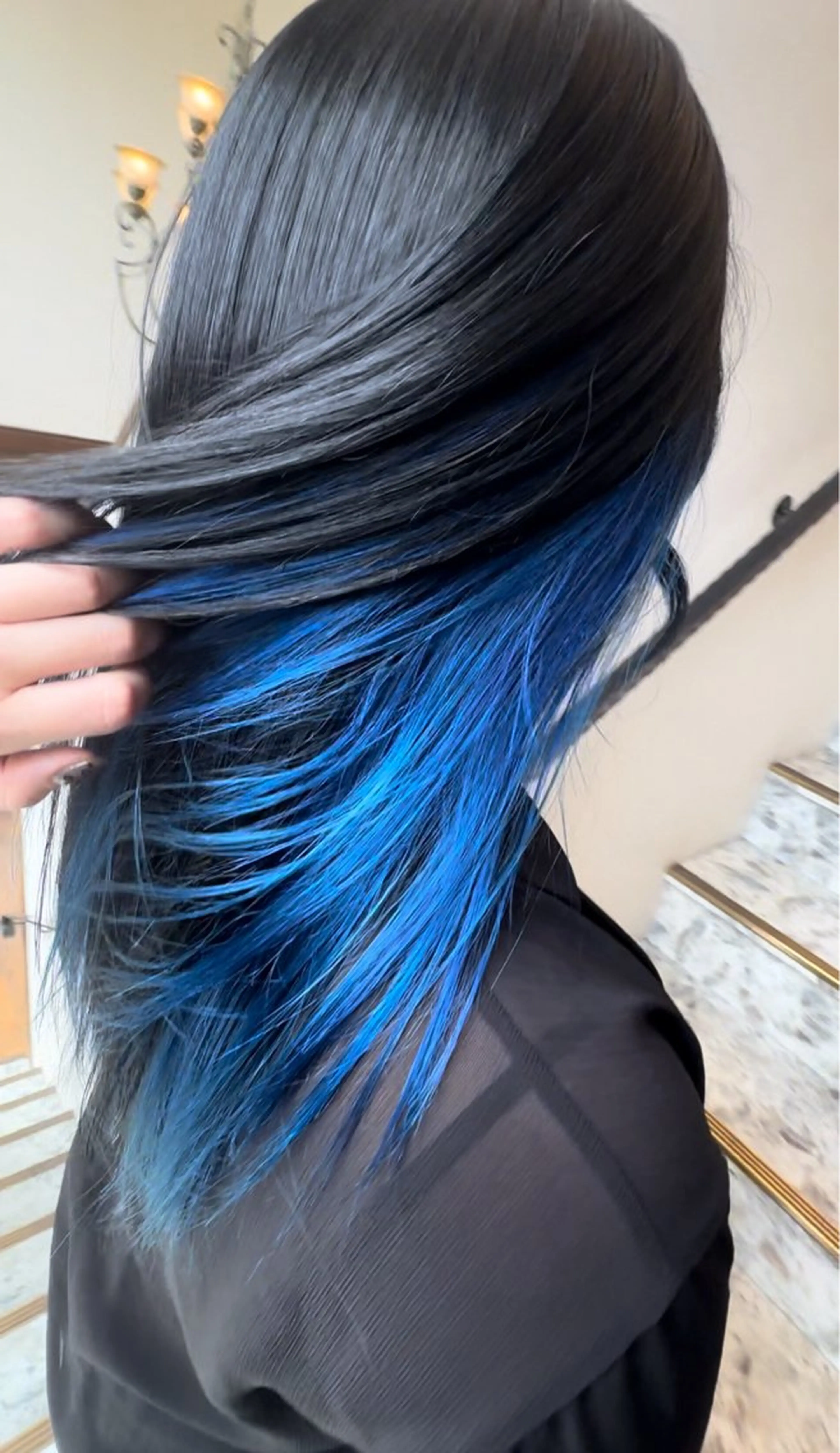 セミロング カラー ヘアカラー 井上 莉緒のヘアスタイル