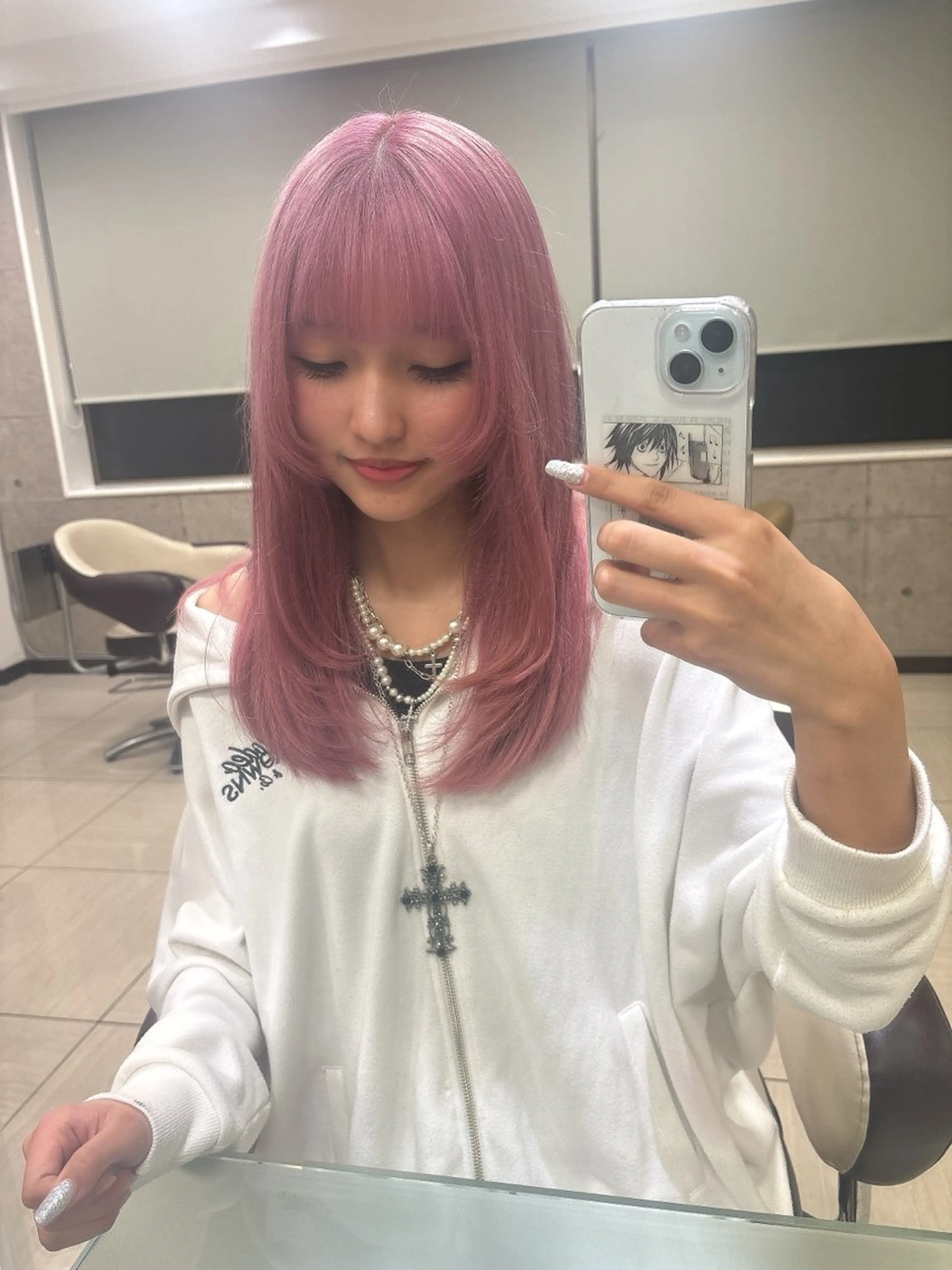 セミロング カラー ブリーチ ハイトーンカラー ピンクカラー 顔周りカット レイヤーカット ヘアカラー 色川 優斗《髪質改善》のヘアスタイル