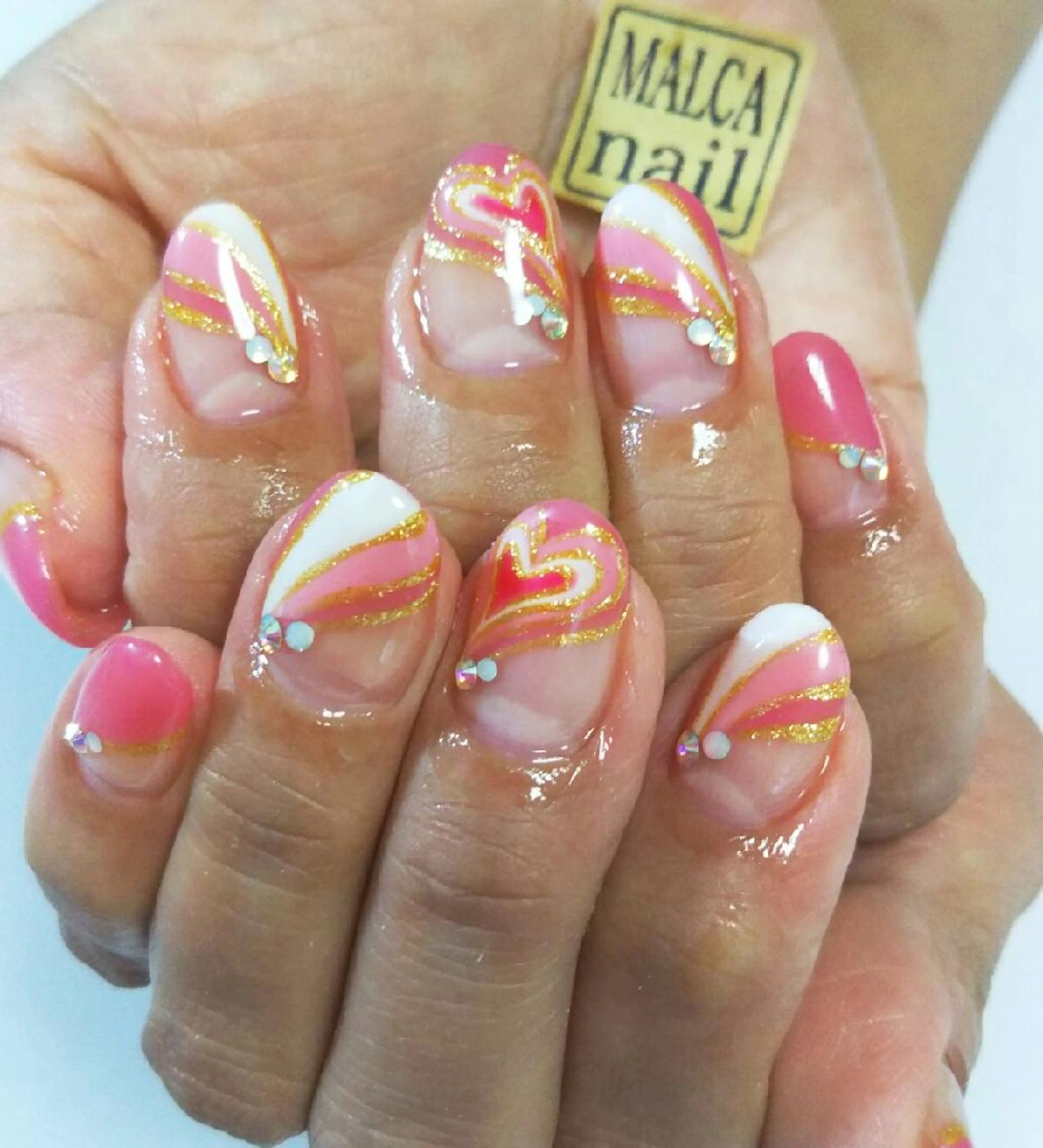 ネイル フレンチネイル MALCAnail(マルカネイル)所属・荒木 莉奈のネイルデザイン