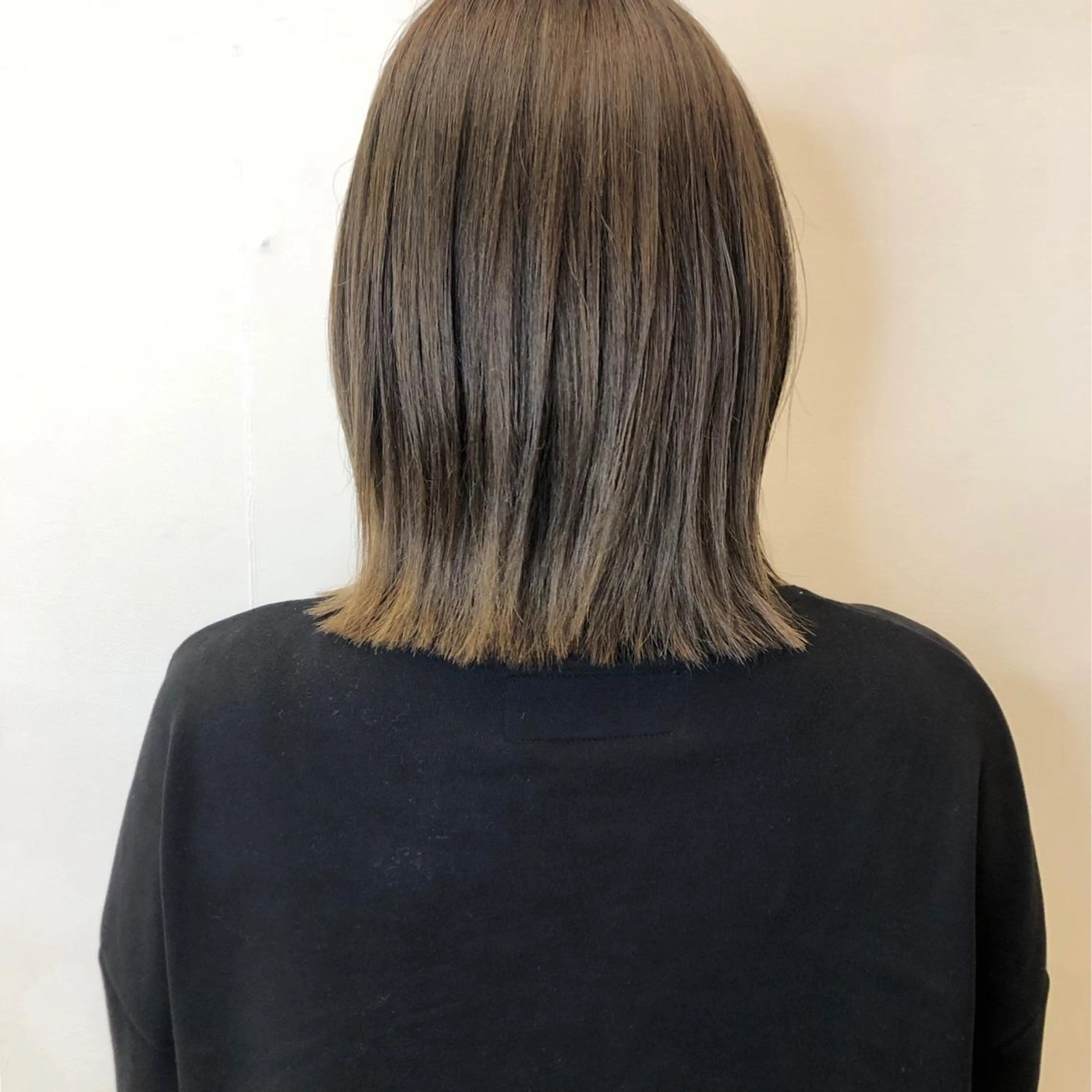 ミディアム カラー ベージュカラー ボブ 🌕ホンブ ユウイチ【代表】🌕のヘアスタイル