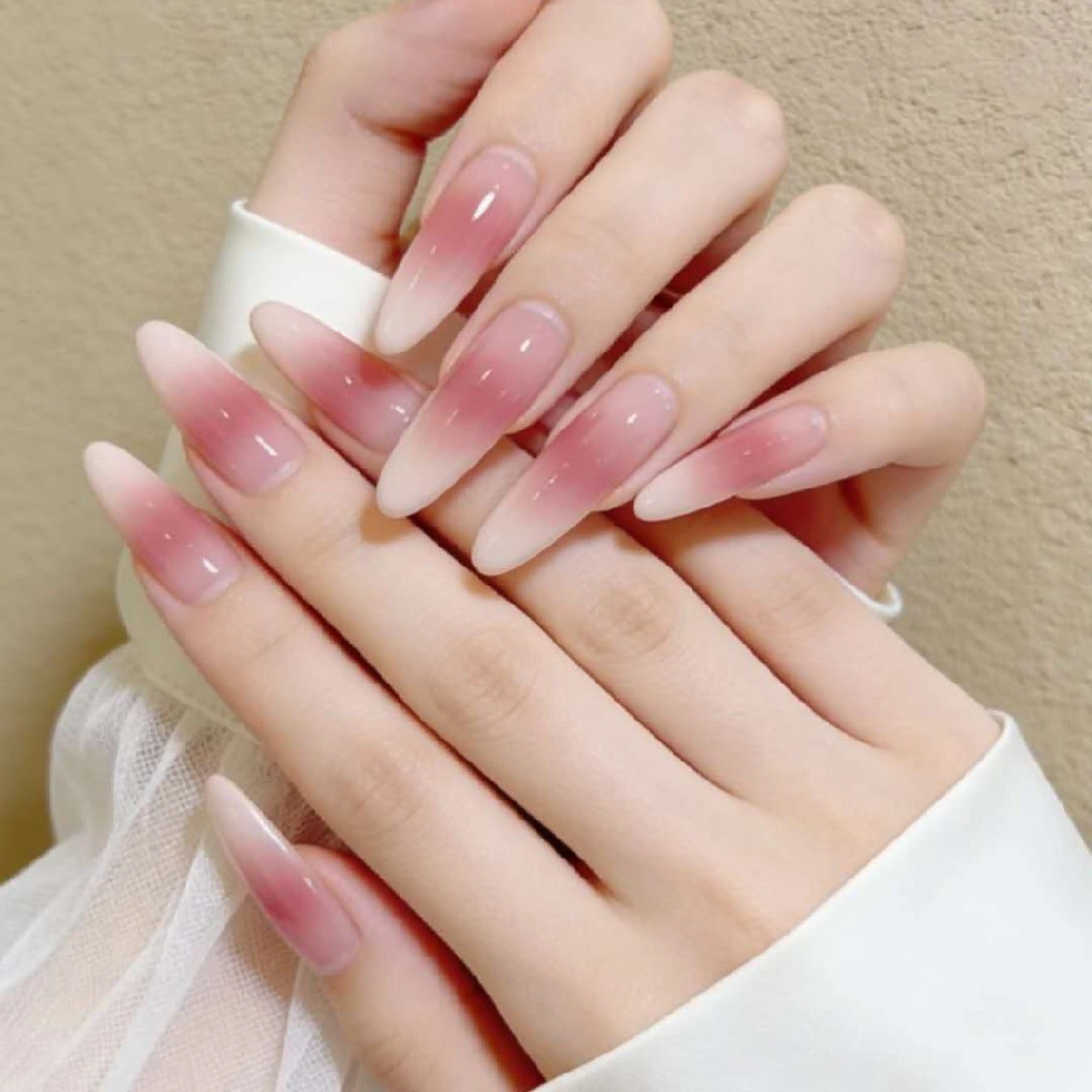 ネイル 小島 阿佑美のネイルデザイン