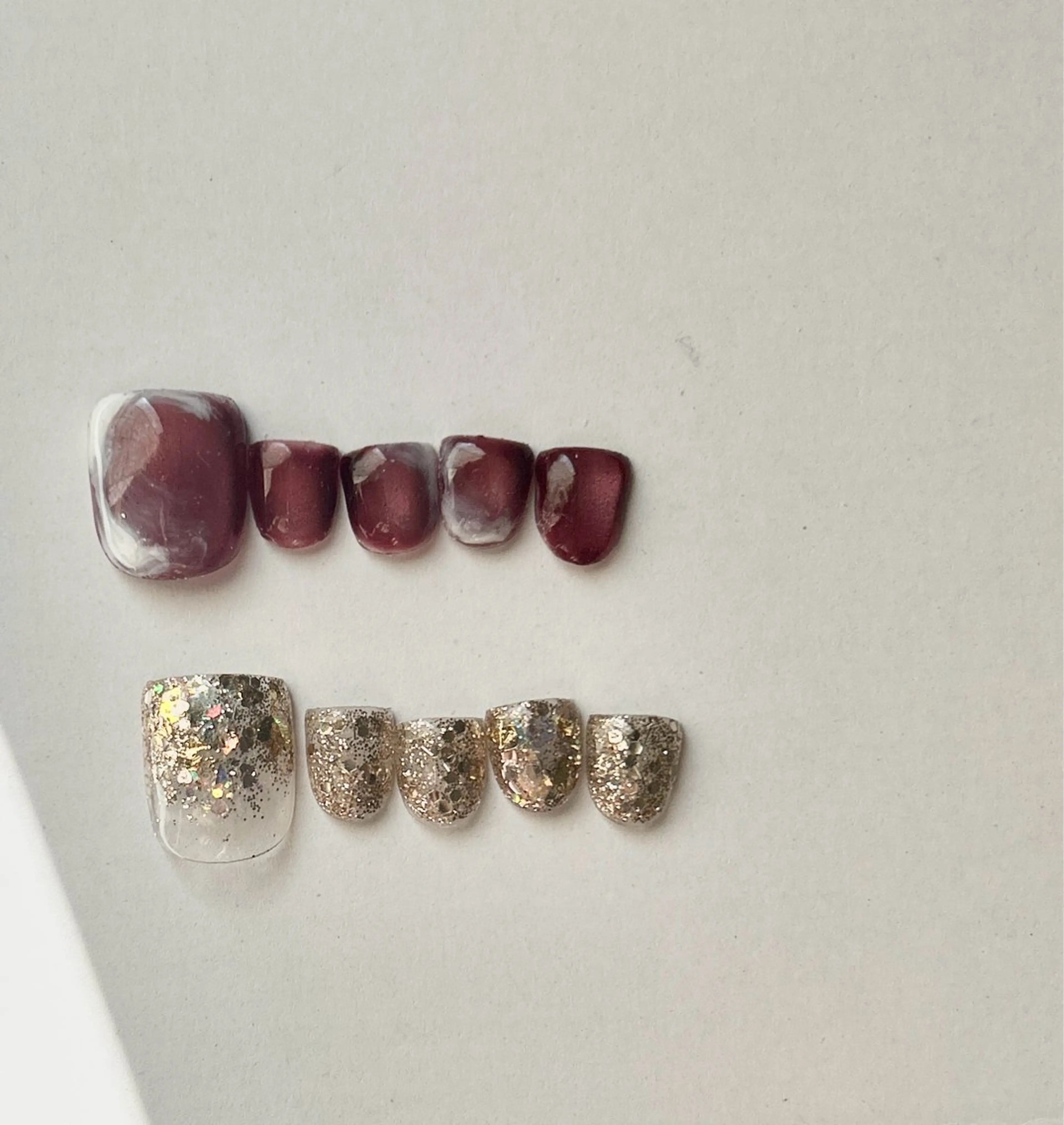 ネイル フットネイル キラキラネイル ラメ(グリッター) マグネットネイル フリーランス¨̮⃝ ネイリストOKADAのネイルデザイン