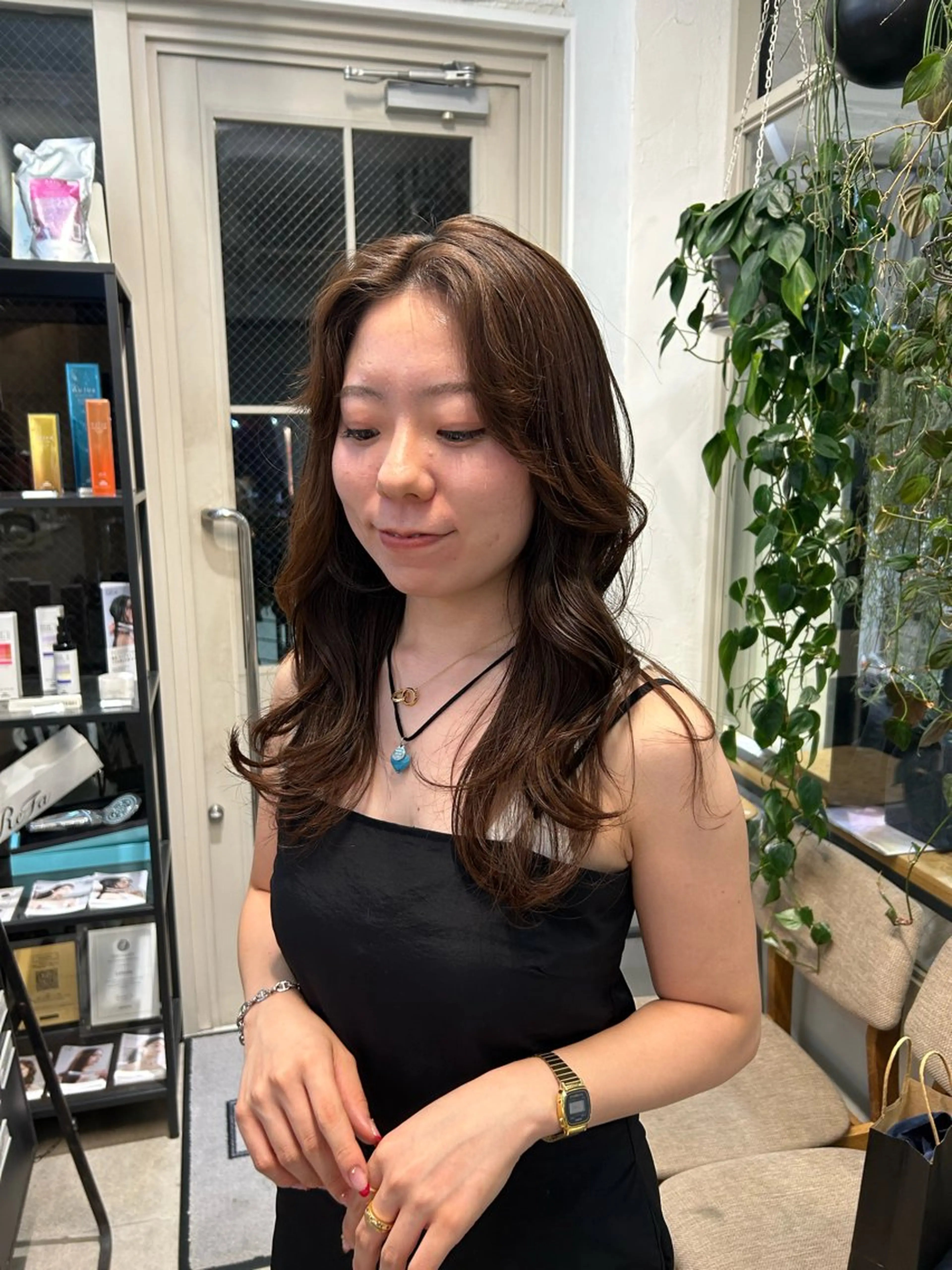 セミロング トリートメント moeka 表参道のヘアスタイル