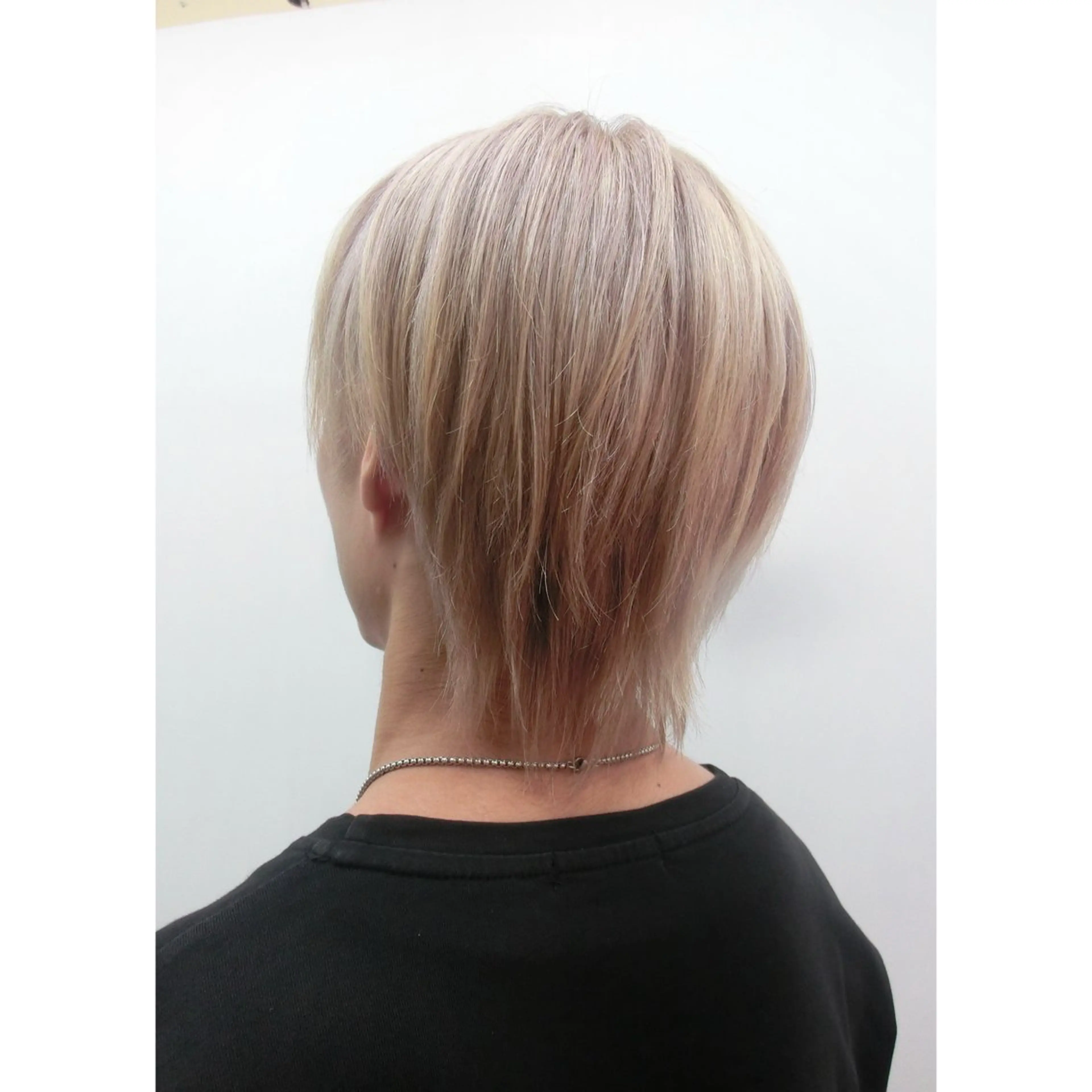 ショート カラー ヘアカラー トリートメント Kanna 神奈のヘアスタイル