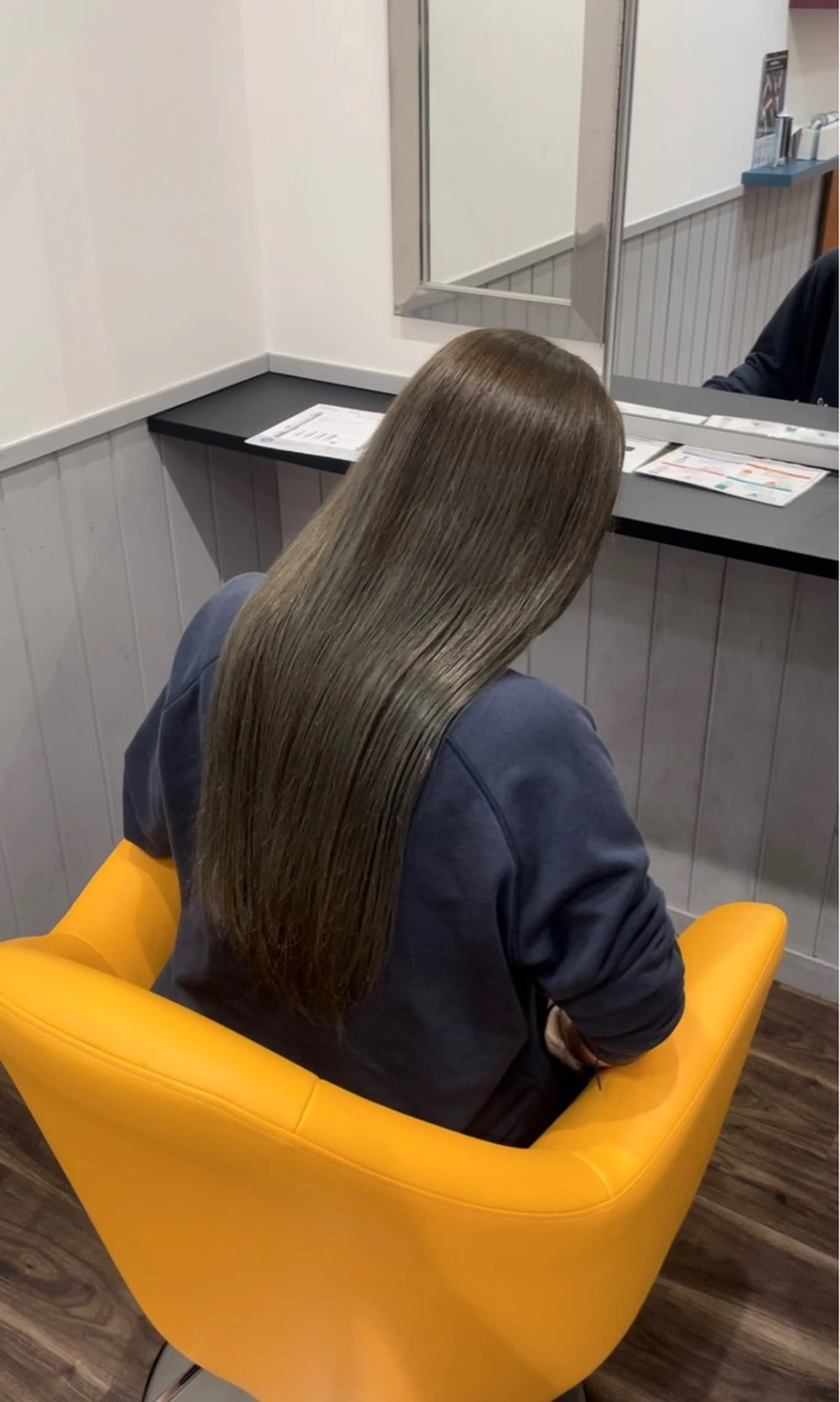 ロング レイヤーカット🎀 ブリーチ/なるのヘアスタイル