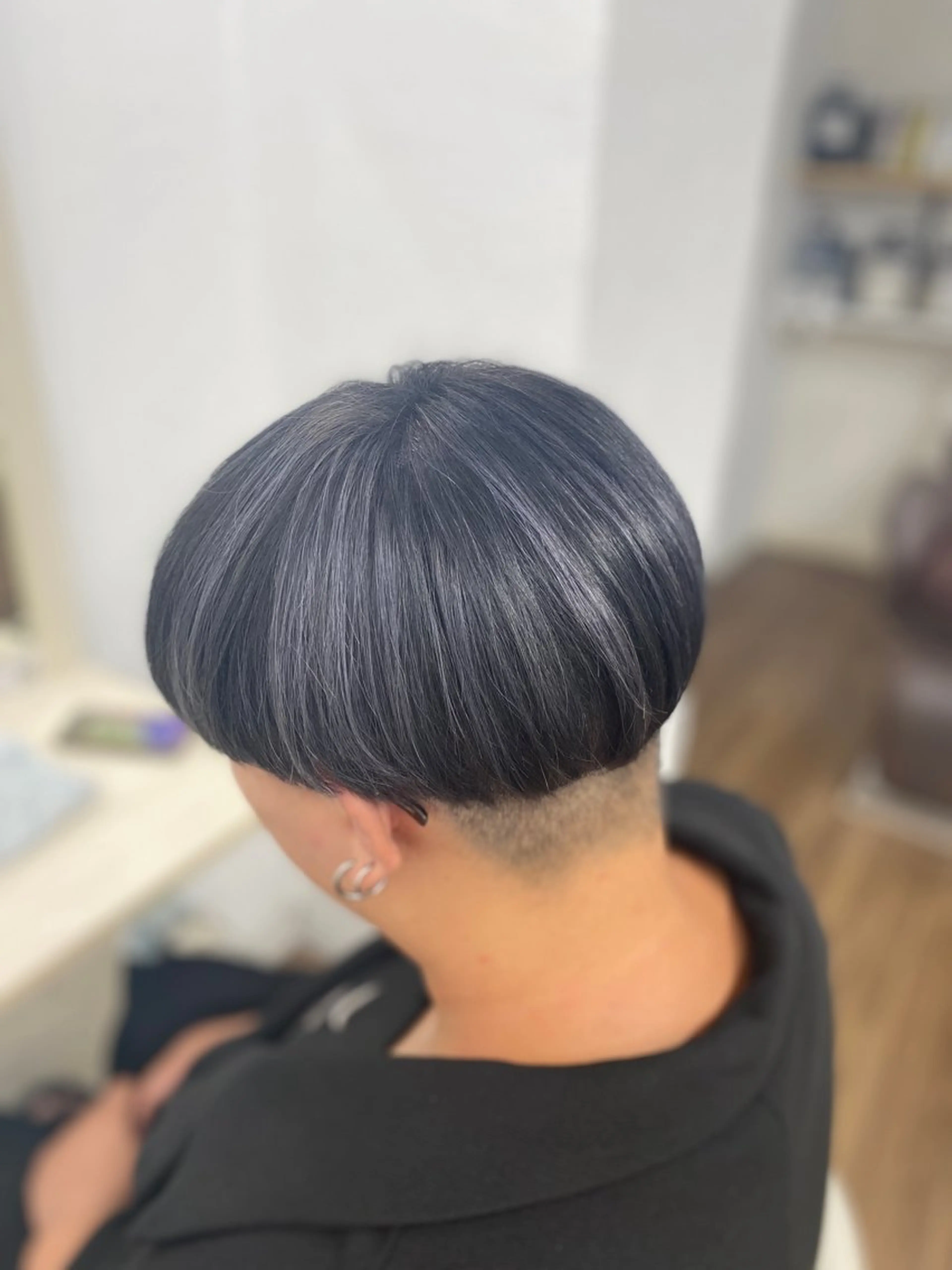 ショート カラー 透明感カラー ダブルカラー ハイライトカラー ハイトーンカラー ハイライト ヘアカラー トリートメント GLOSS 心斎橋 山上のヘアスタイル