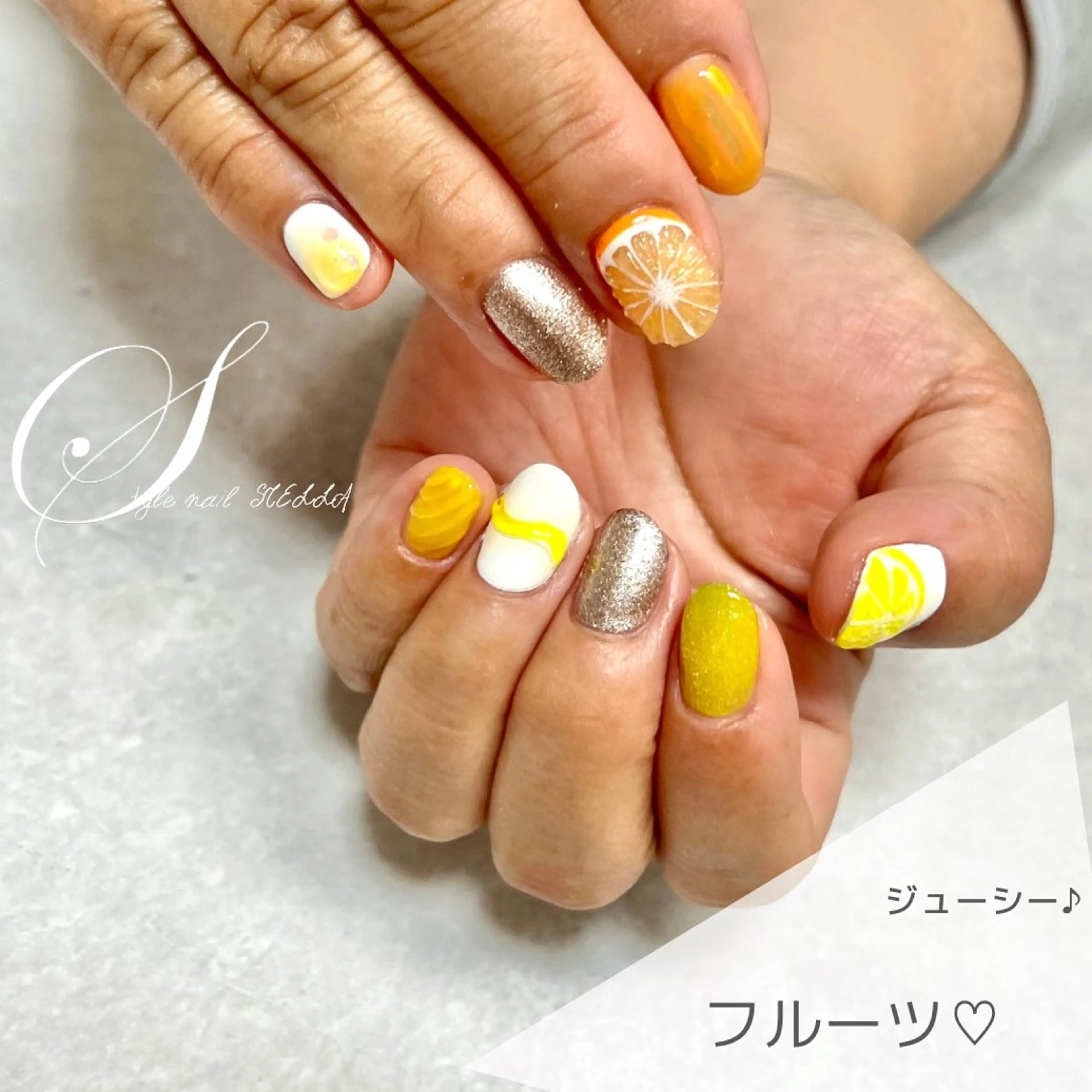 ネイル マグネットネイル オレンジ ハンドネイル ステラ marikominoのネイルデザイン