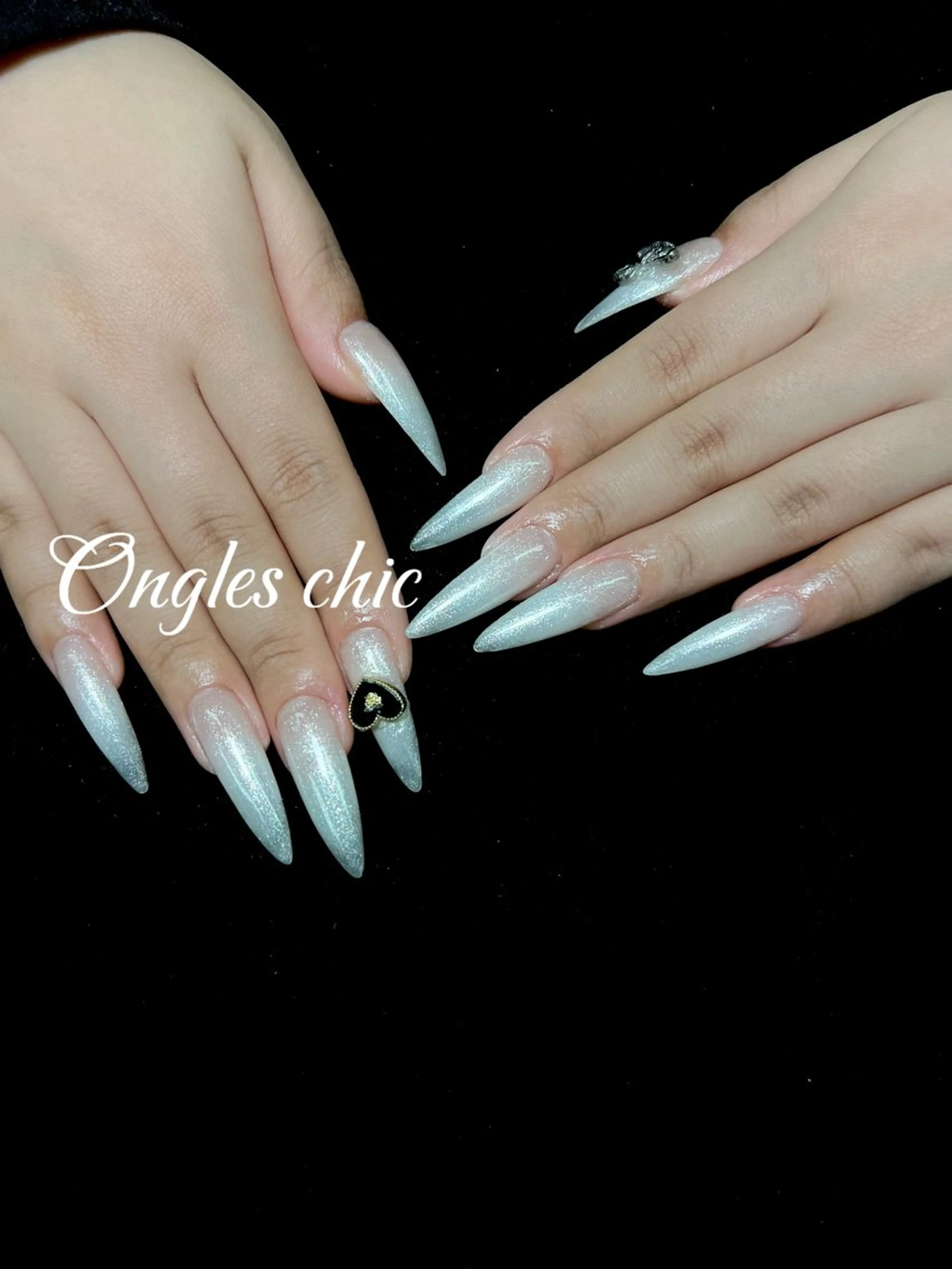 ネイル ハンドネイル ハンドケア ongles chicのネイルデザイン