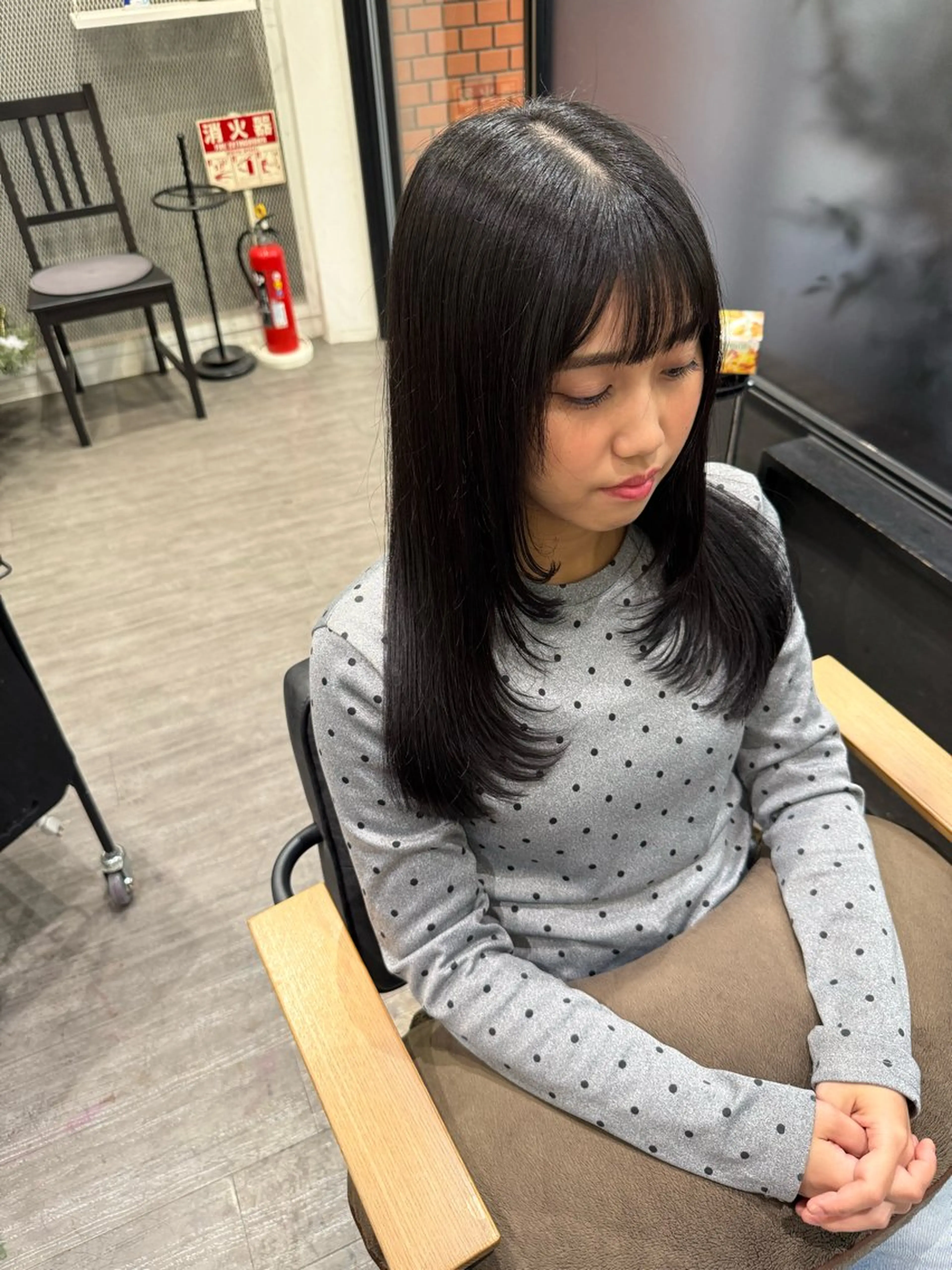 セミロング カラー レイヤーカット ワンホンレイヤー カット ヘアカラー トリートメント 艶髪レイヤー上田 紗也🇰🇷💗のヘアスタイル