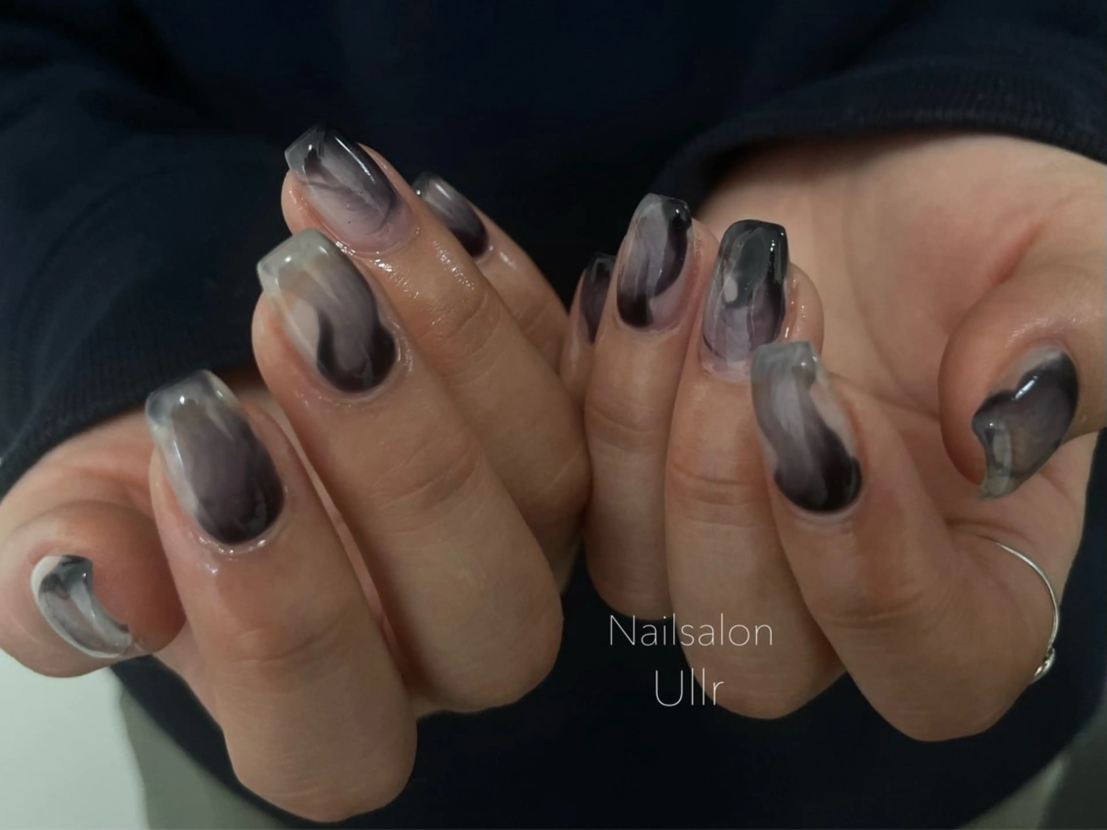 ネイル ニュアンスネイル ハンドネイル Nailsalon Ullr所属・Nailsalon Ullrのネイルデザイン