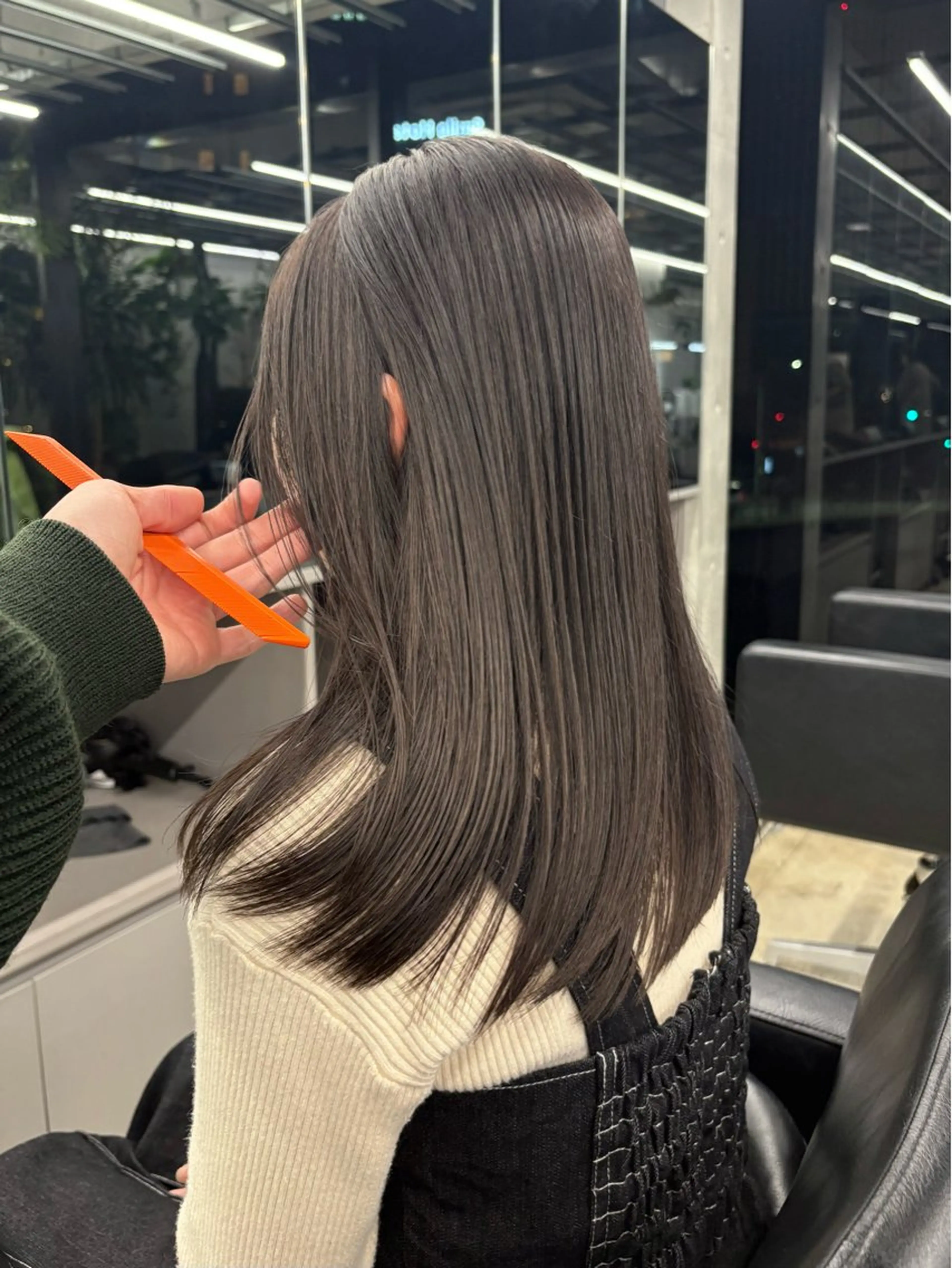 セミロング カラー カット ヘアカラー トリートメント 村田 りょうやのヘアスタイル