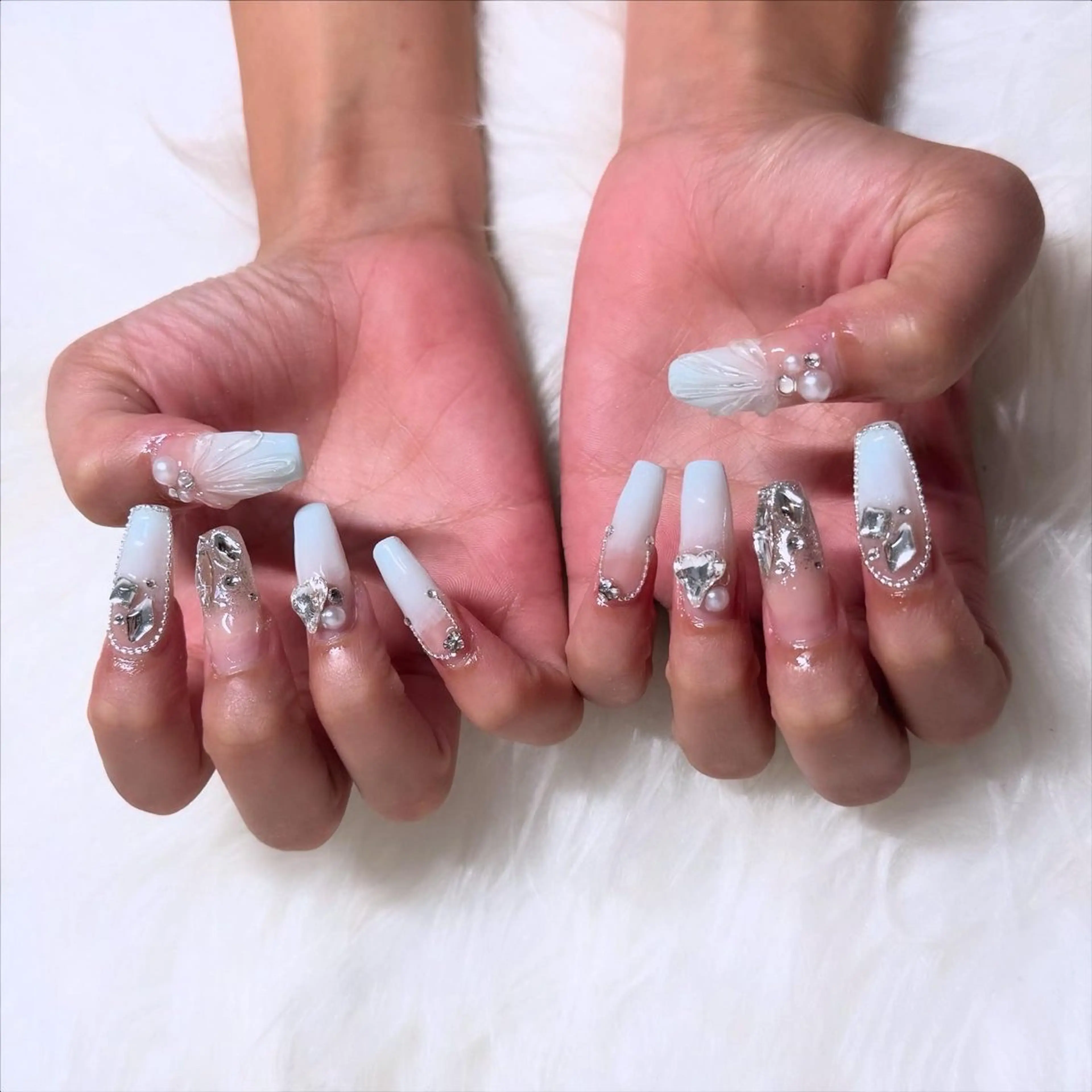 ロング ハンドネイル mao .のネイルデザイン