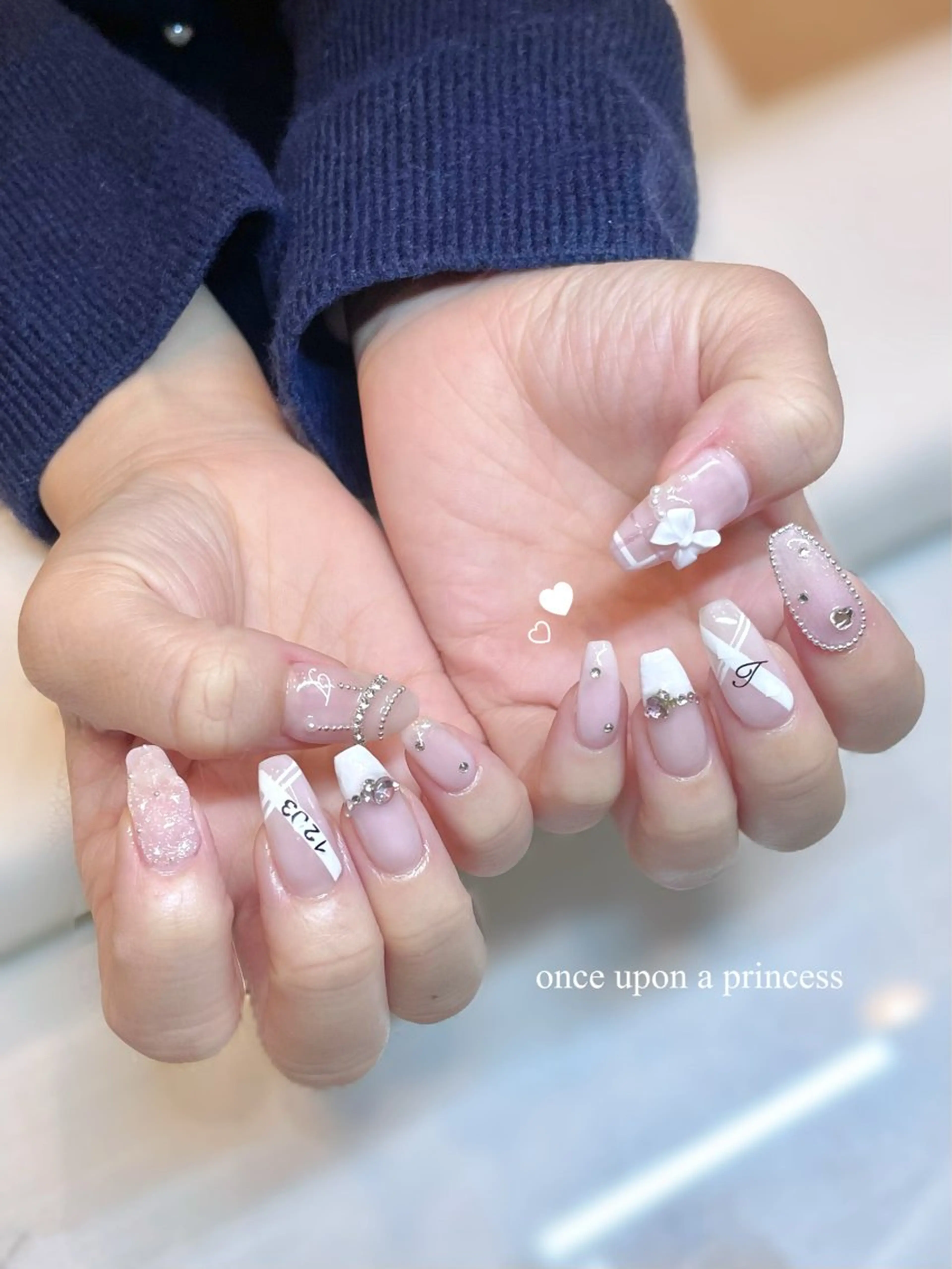 ネイル Once upon a princessシェアサロンL'OM OSAKA所属・Once upon a princessのネイルデザイン