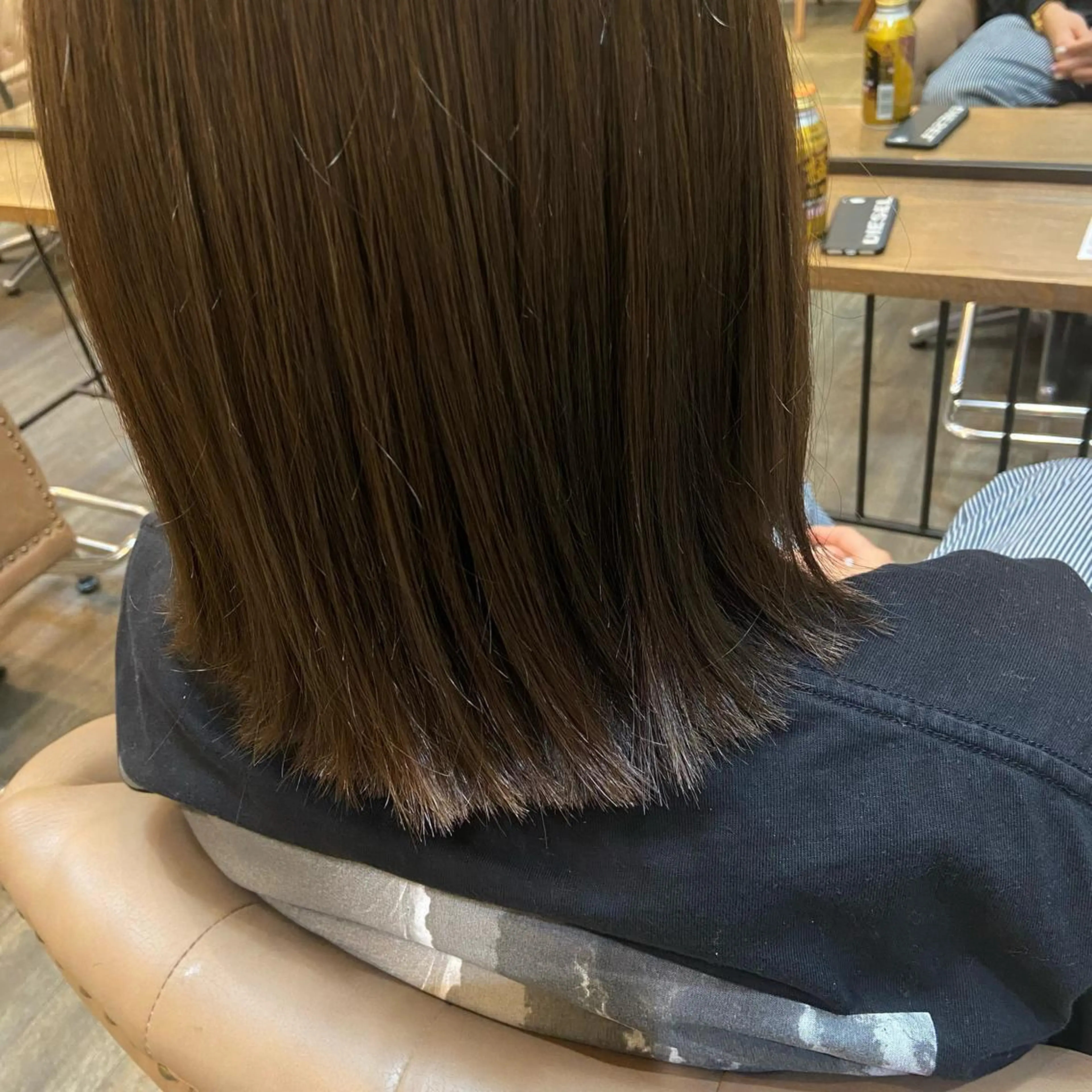 ミディアム カラー 松本 玲菜のヘアスタイル