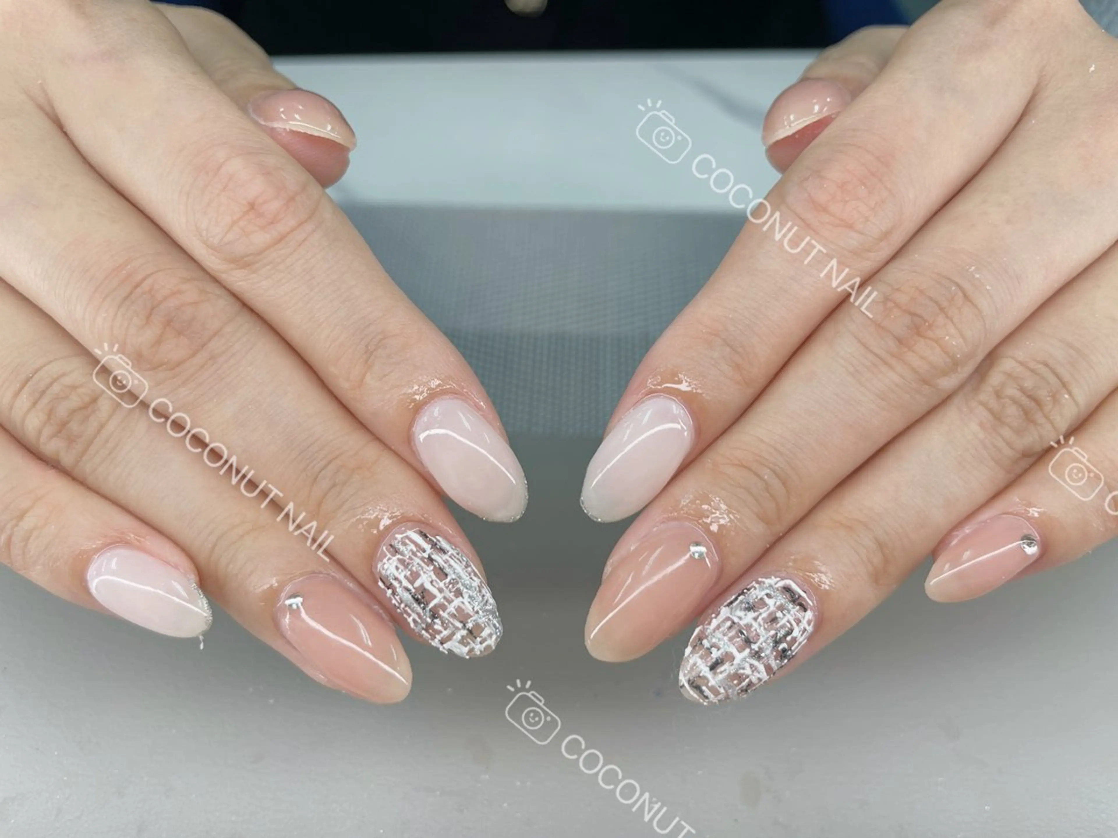 ネイル ハンドネイル 神田 ココナッツのネイルデザイン
