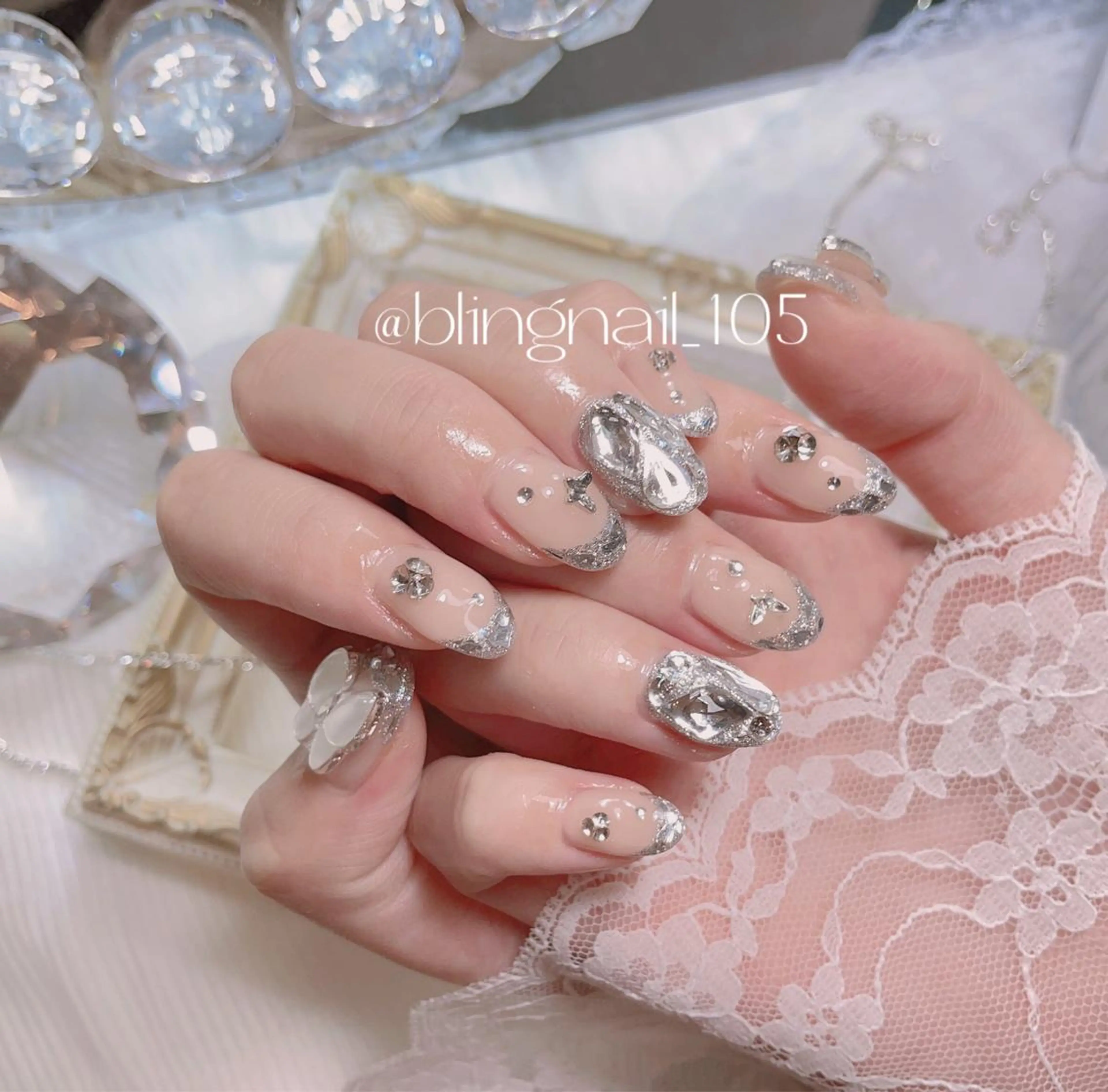 ネイル 23時まで❤︎韓国、 ワンホンネイルのネイルデザイン