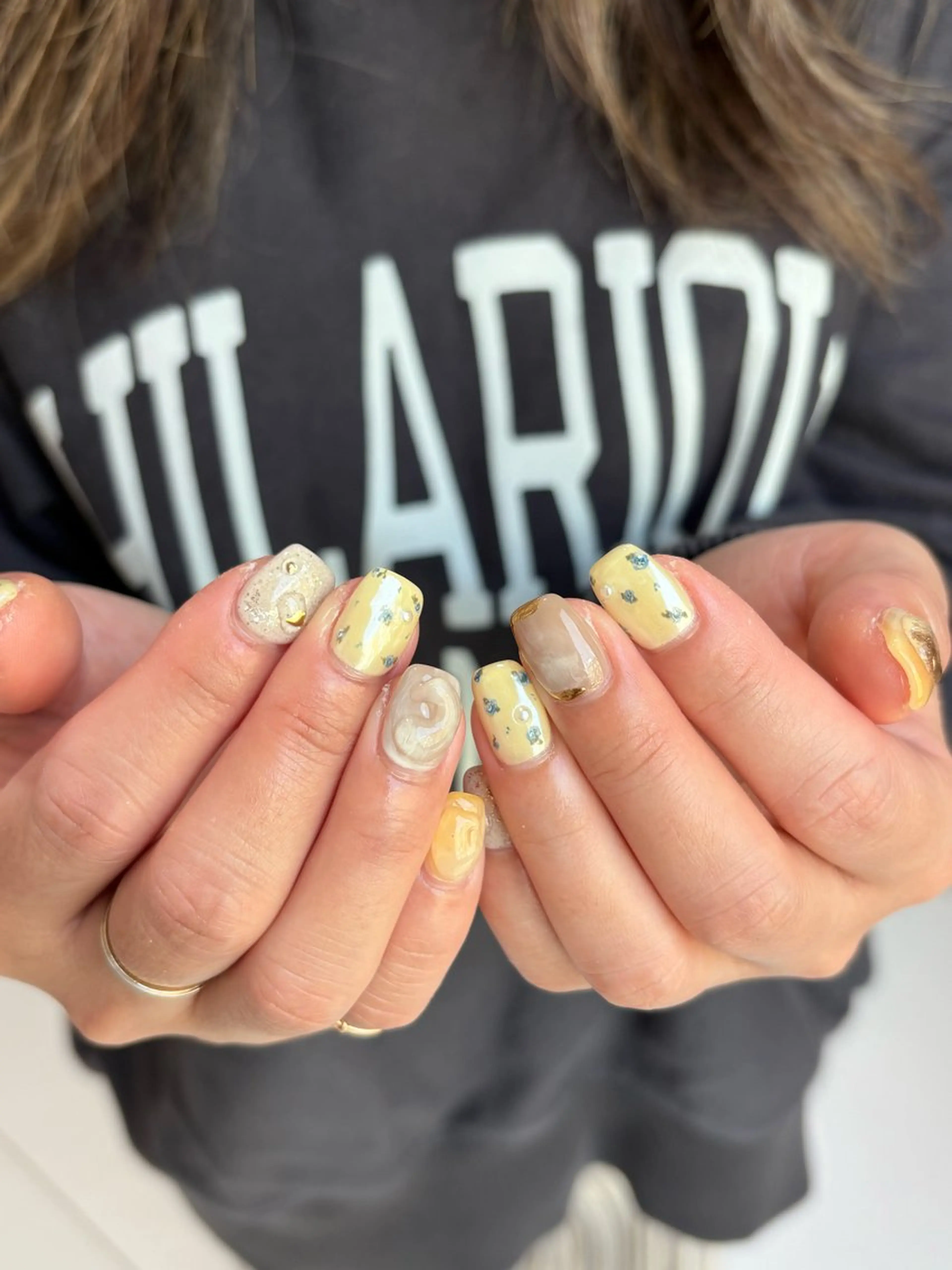 ショート ハンドネイル Clala Ayumiのネイルデザイン