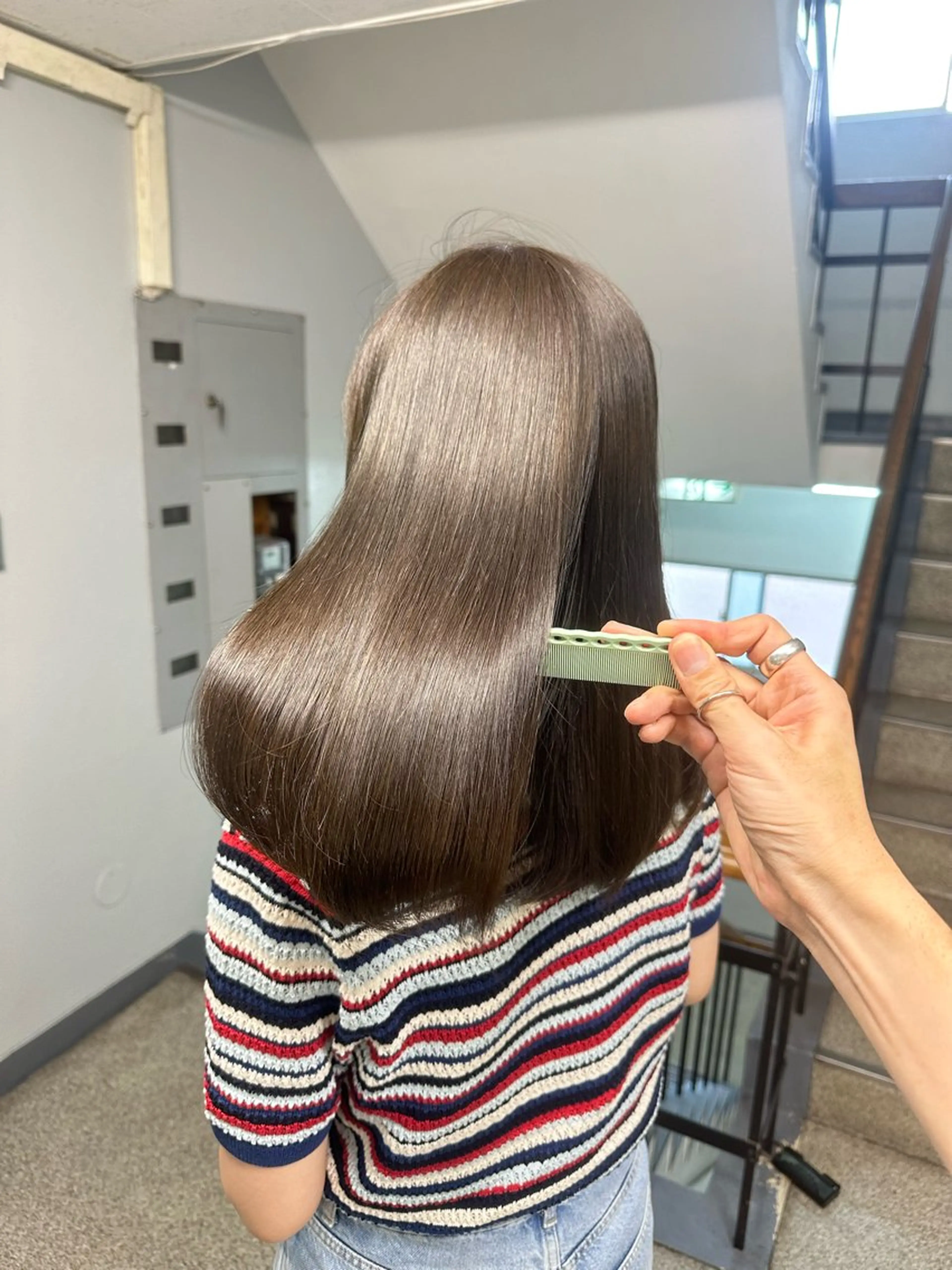 セミロング 艶カラー×顔まわり カット片山聖のヘアスタイル