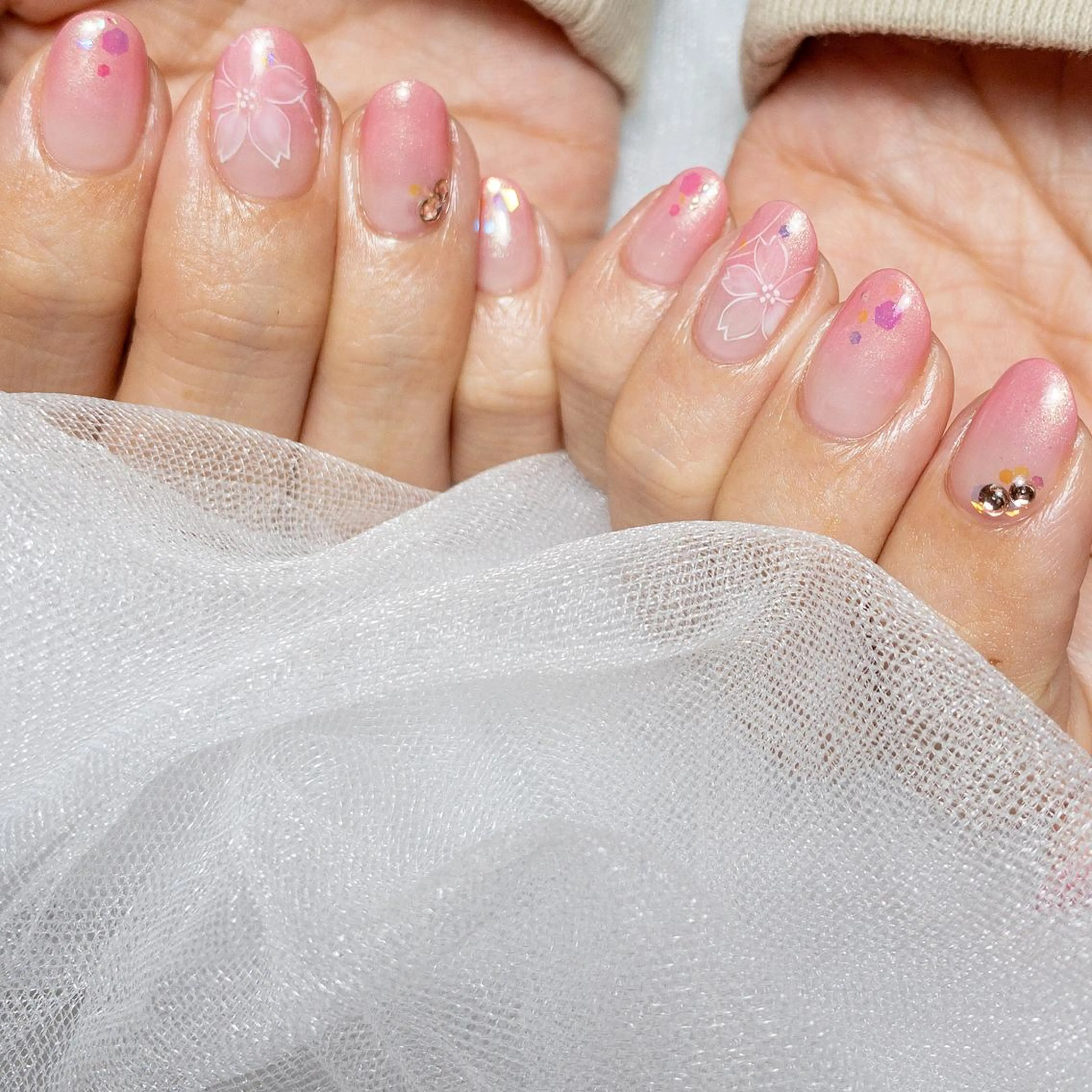 ネイル rokunana 佐野のネイルデザイン