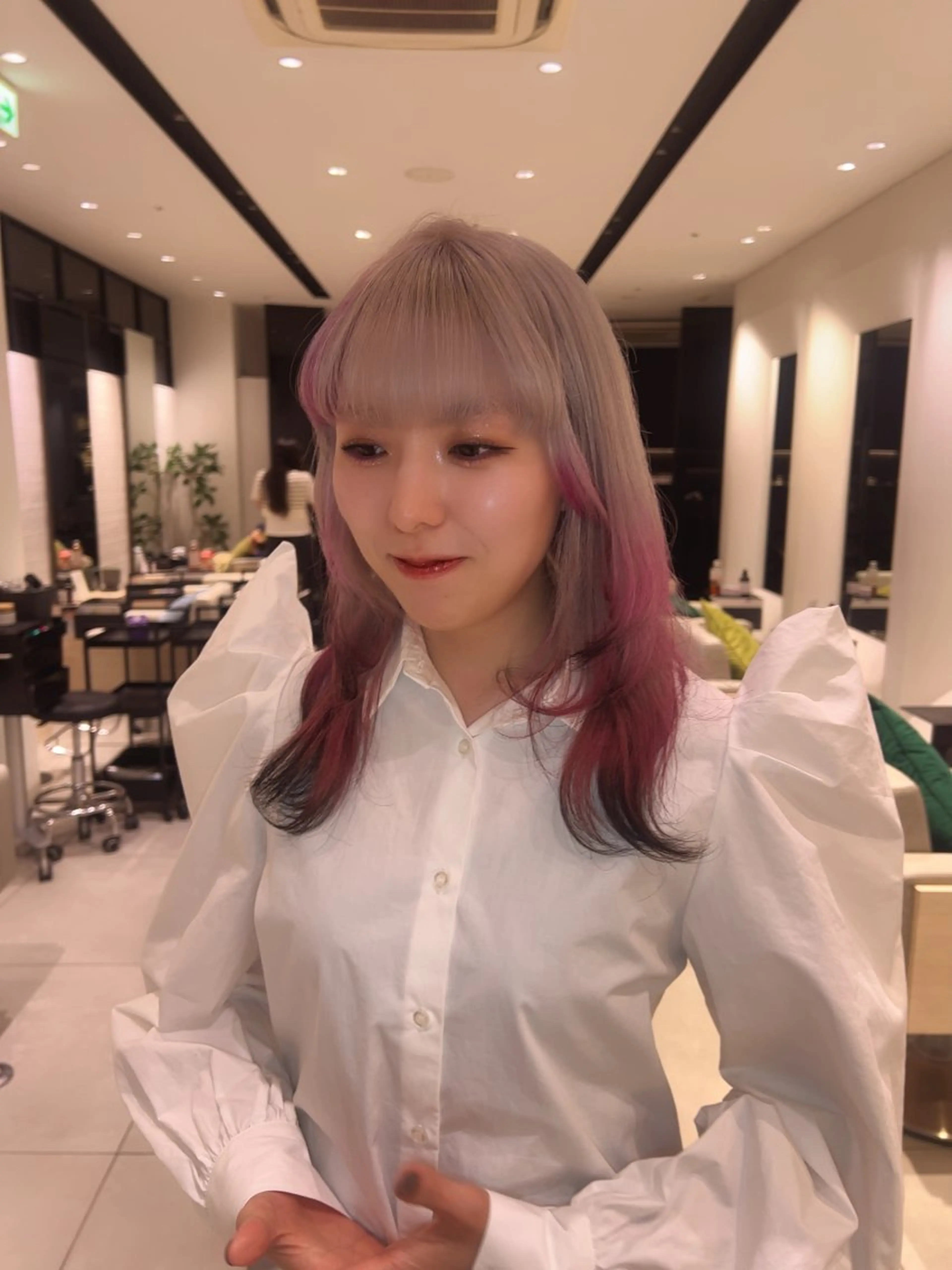 セミロング ヘアカラー 艶カラーリスト 🌈銀座🌈牛込萌香のヘアスタイル